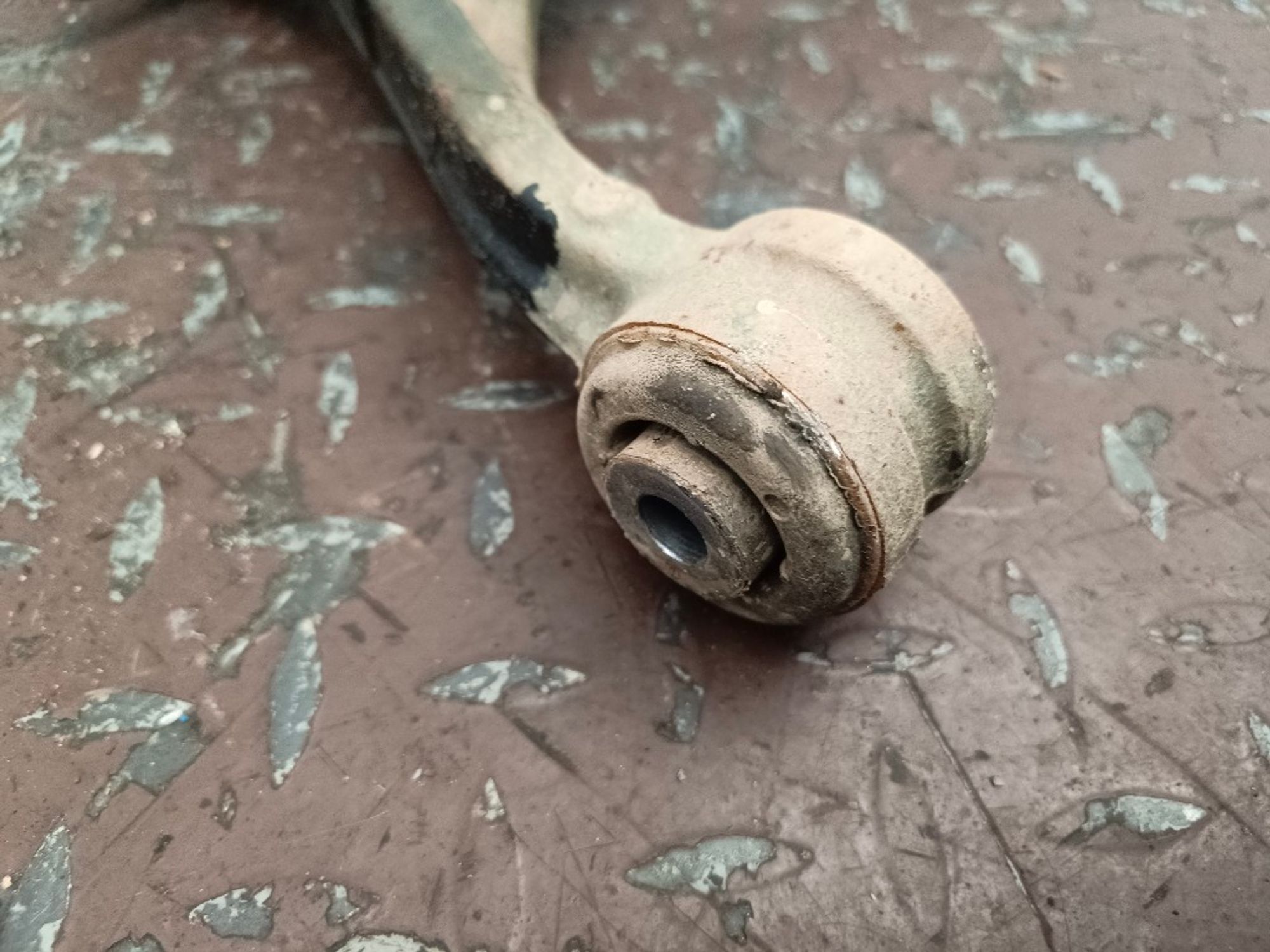 Рычаг подвески нижний передний правый Honda, 3500 рублей, Ростов-на-Дону