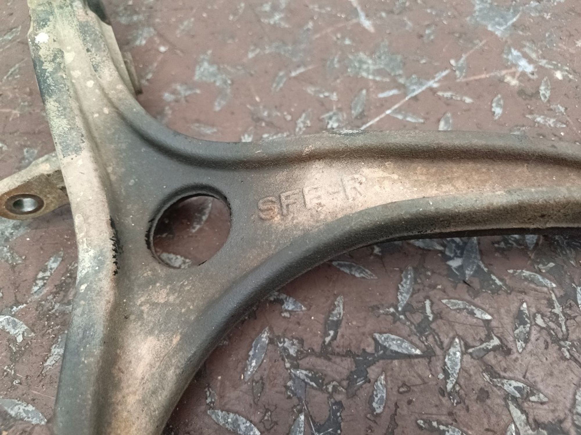 Рычаг подвески нижний передний правый Honda, 3500 рублей, Ростов-на-Дону