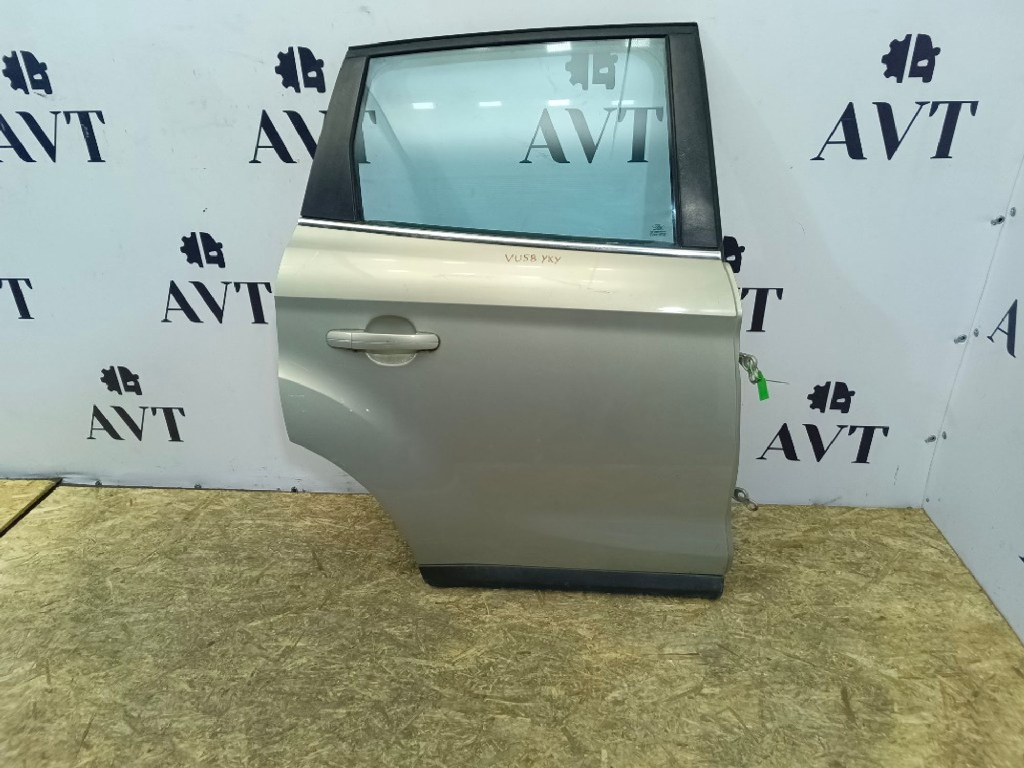 Дверь боковая задняя правая Ford Kuga, 12000 рублей, Ростов-на-Дону