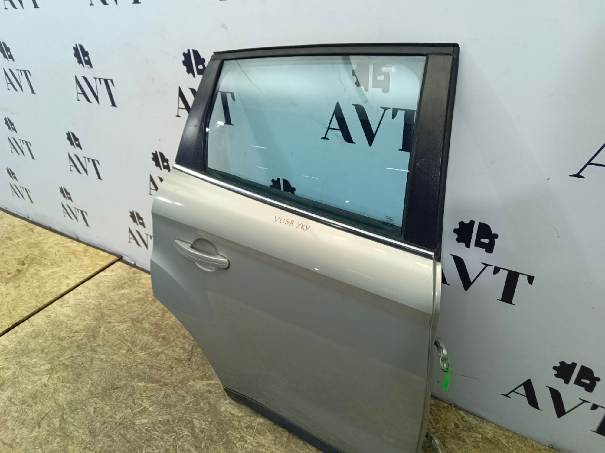 Дверь боковая задняя правая Ford Kuga, 12000 рублей, Ростов-на-Дону