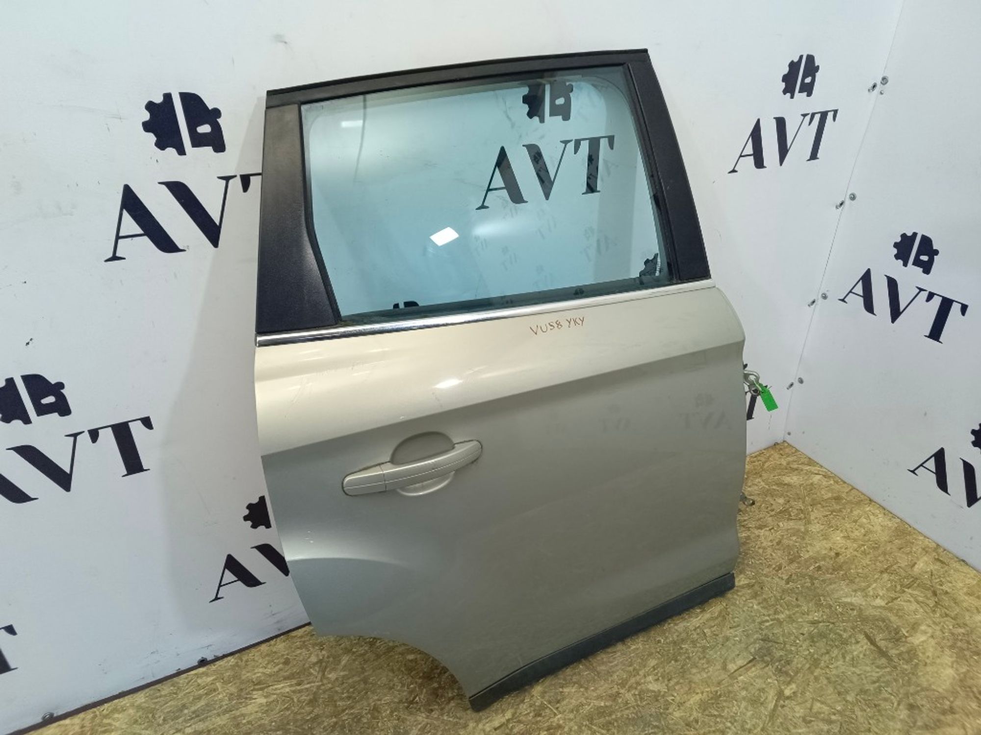 Дверь боковая задняя правая Ford Kuga, 12000 рублей, Ростов-на-Дону