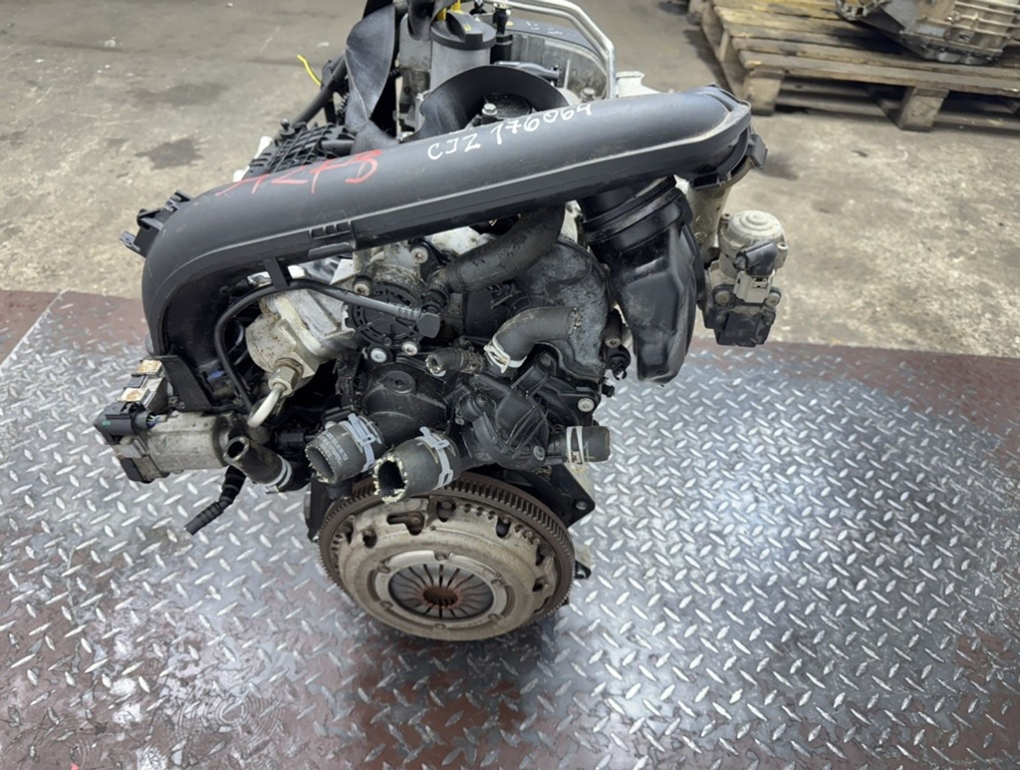Двигатель Volkswagen Golf MK7 CJZA, 105000 рублей, Ростов-на-Дону