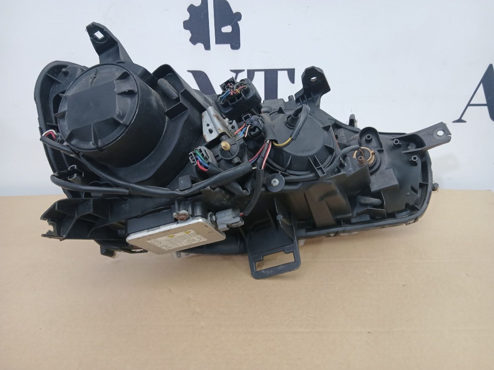 Фара ксеноновая передняя левая Mitsubishi, 30000 рублей, Ростов-на-Дону