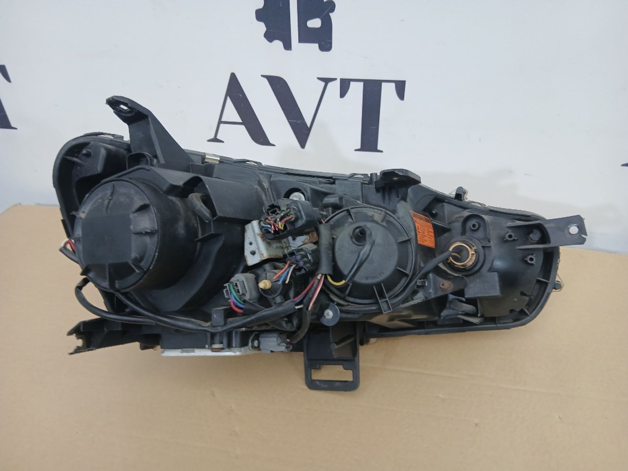 Фара ксеноновая передняя левая Mitsubishi, 30000 рублей, Ростов-на-Дону