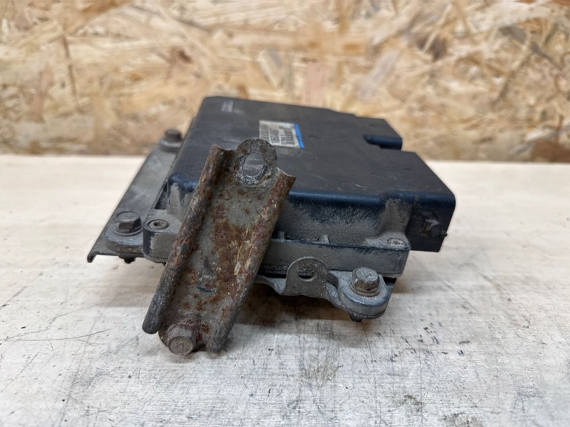 Блок управления Mitsubishi Outlander 1 4G64, 20000 рублей, Ростов-на-Дону