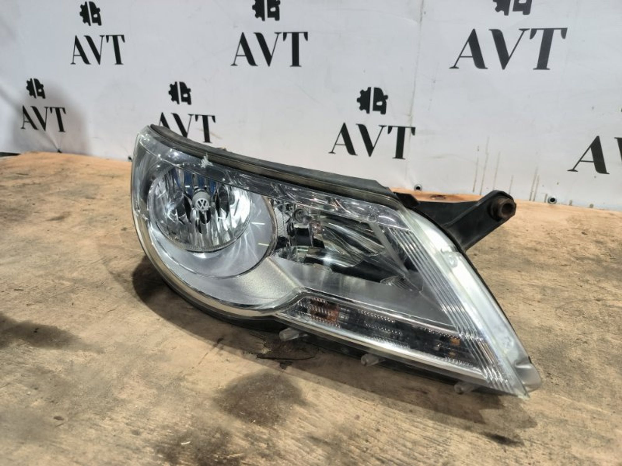 Фара галогеновая передняя правая Volkswagen Tiguan, 12000 рублей, Ростов-на-Дону