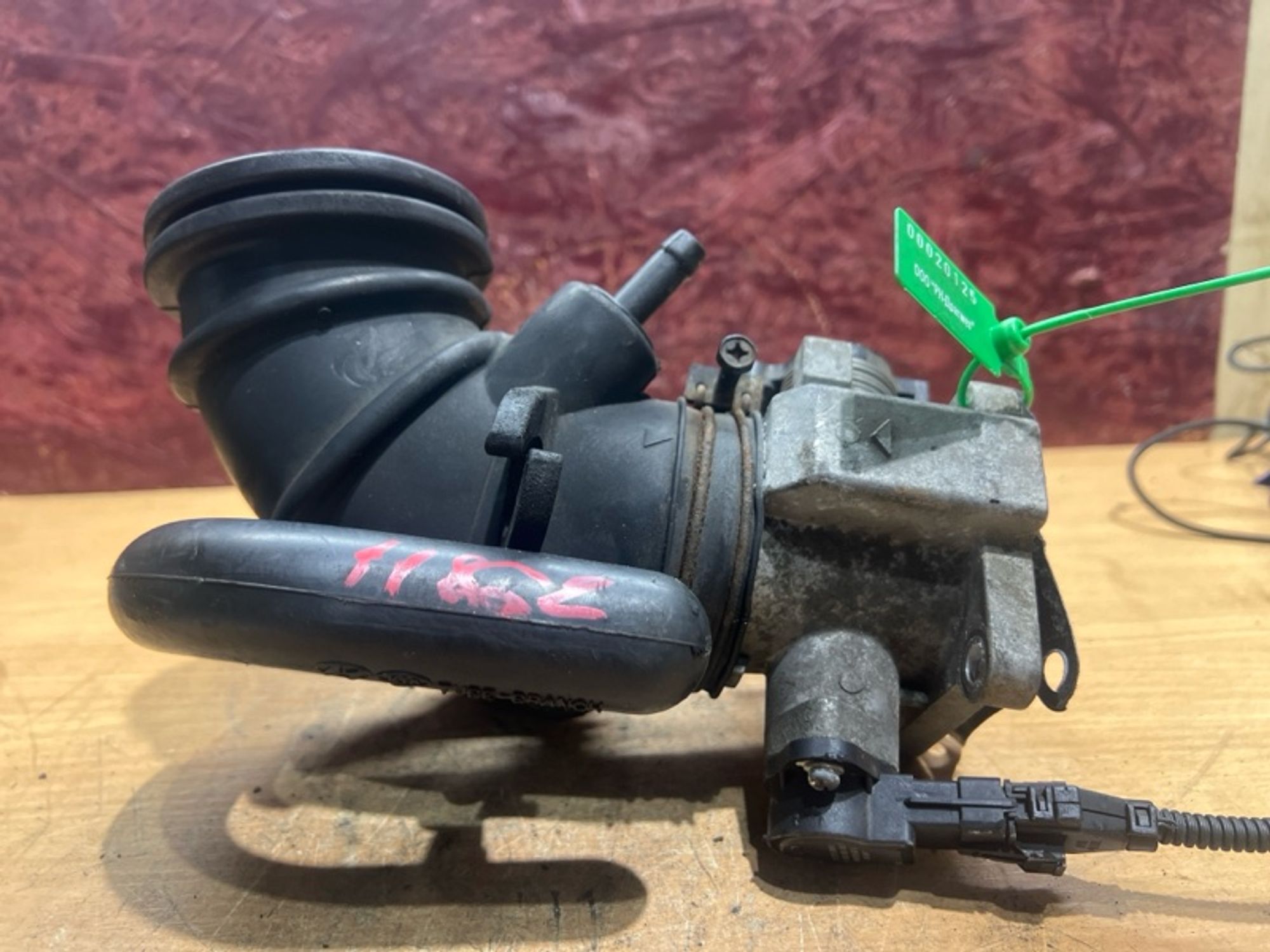 Дроссельная заслонка KIA Rio G4EE, 2000 рублей, Ростов-на-Дону