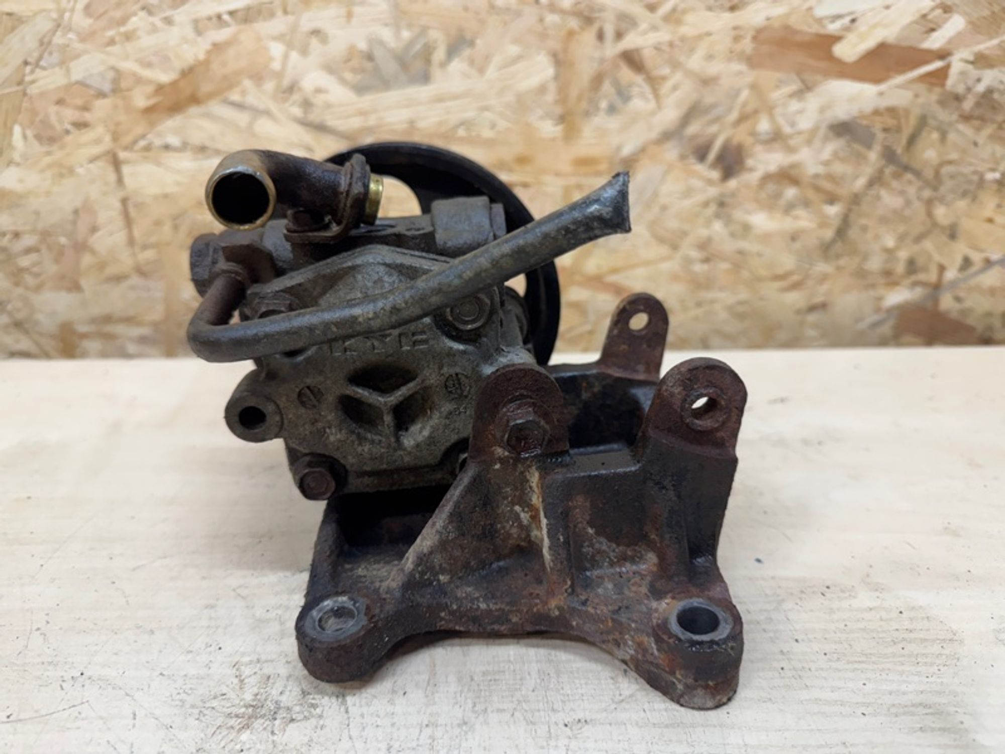 Насос гидроусилителя руля Suzuki Grand Vitara G16B, 3000 рублей, Ростов-на-Дону