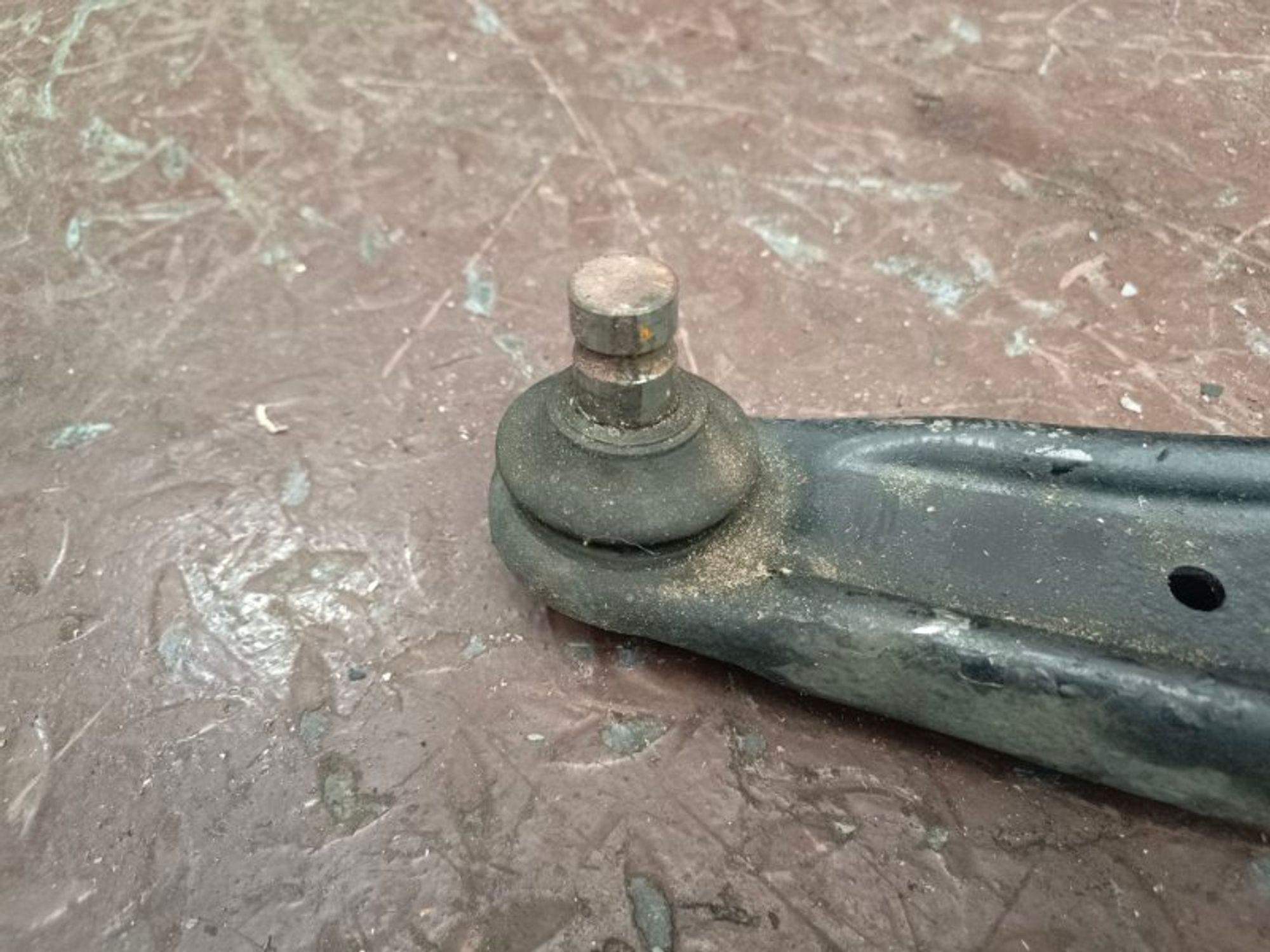 Рычаг подвески нижний передний правый Mitsubishi, 3000 рублей, Ростов-на-Дону