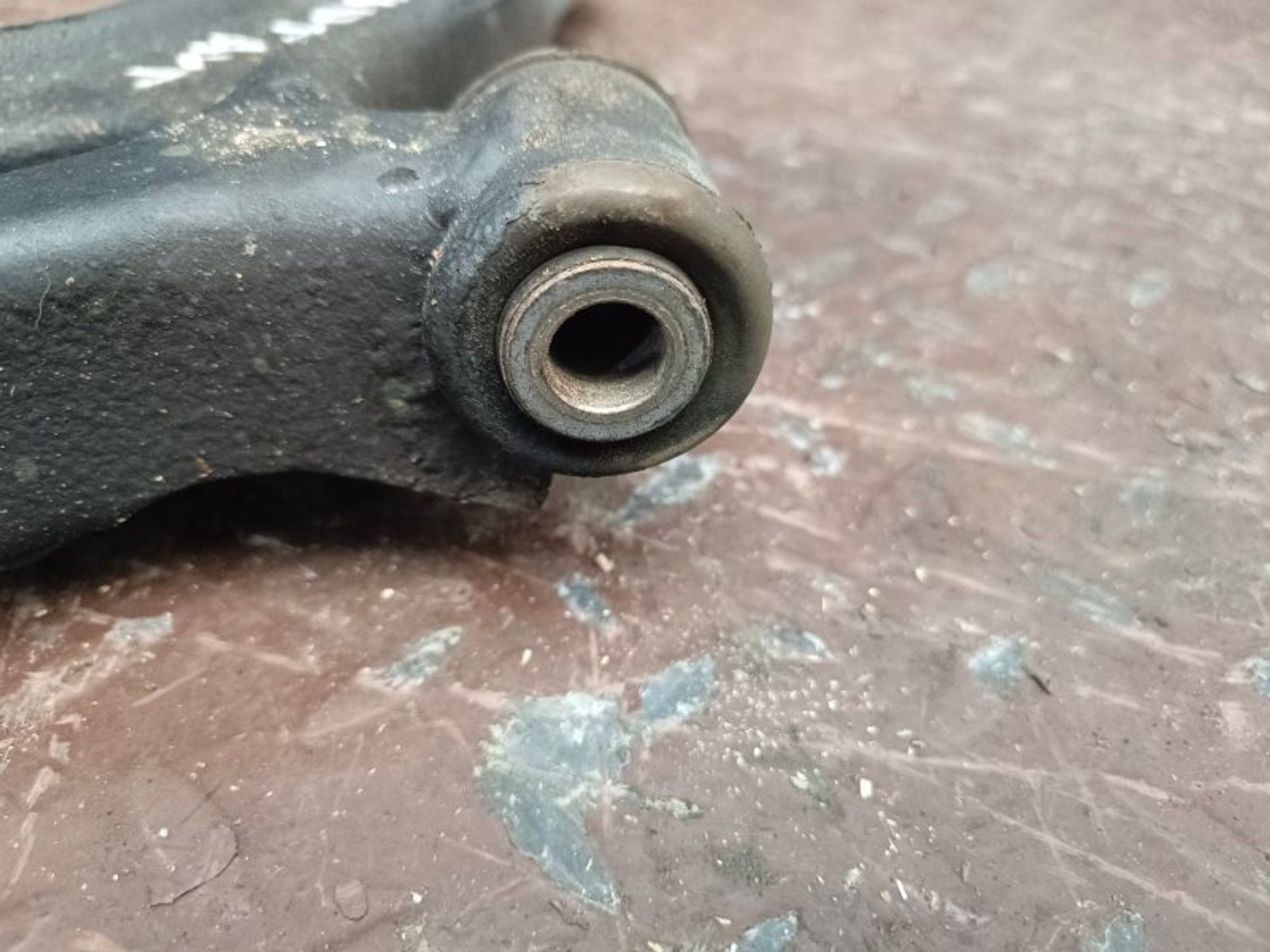 Рычаг подвески нижний передний правый Mitsubishi, 3000 рублей, Ростов-на-Дону