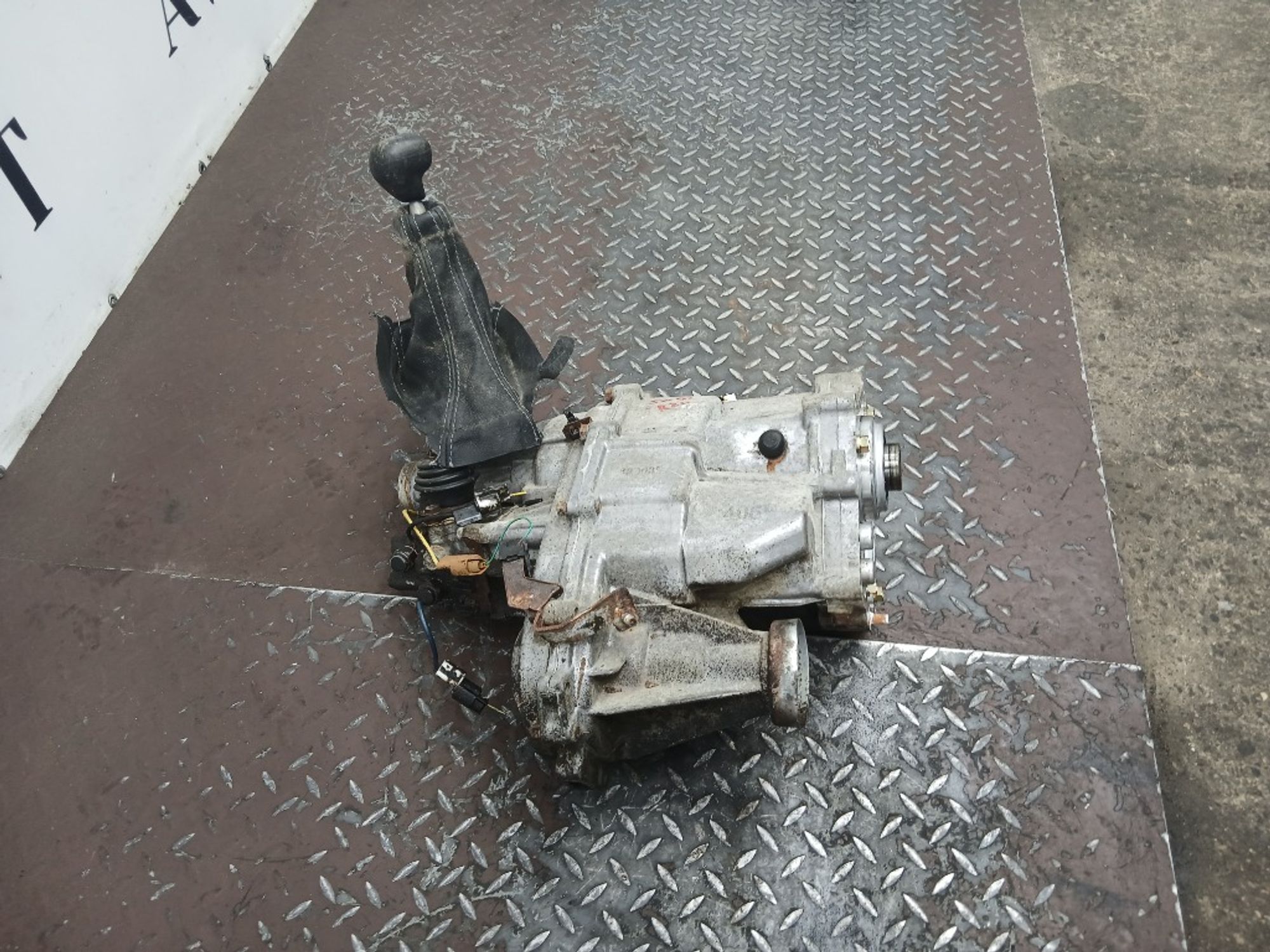 Раздаточная коробка Mitsubishi Pajero 4G94, 15000 рублей, Ростов-на-Дону