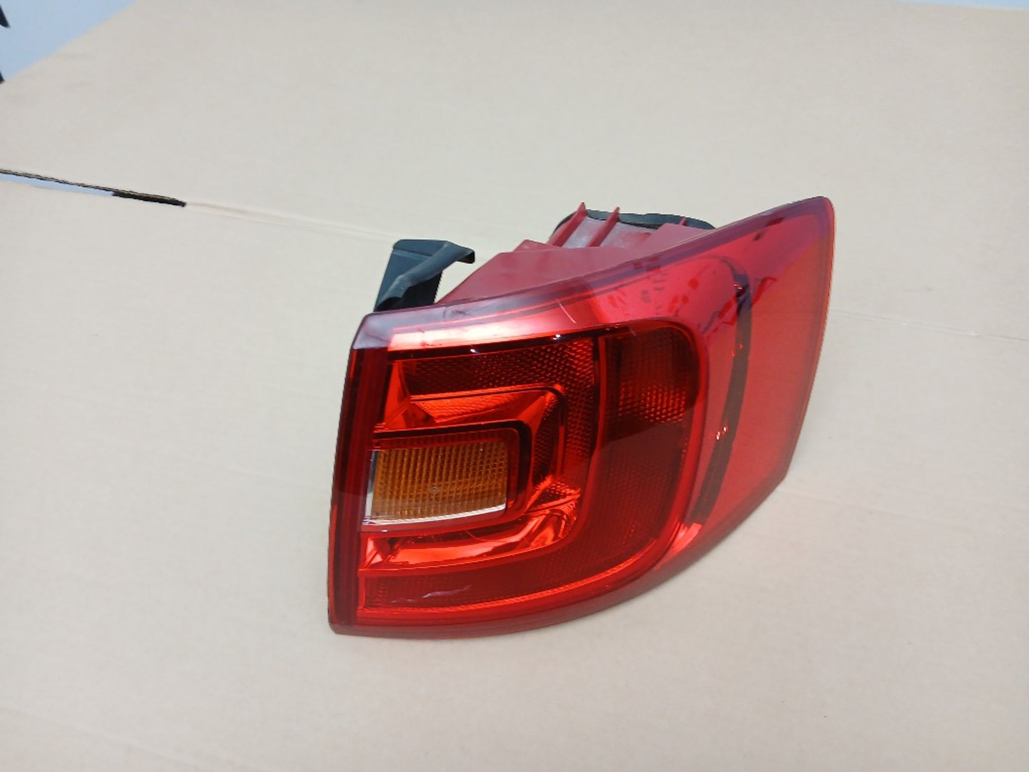 Фонарь задний правый задний правый Volkswagen, 4000 рублей, Ростов-на-Дону