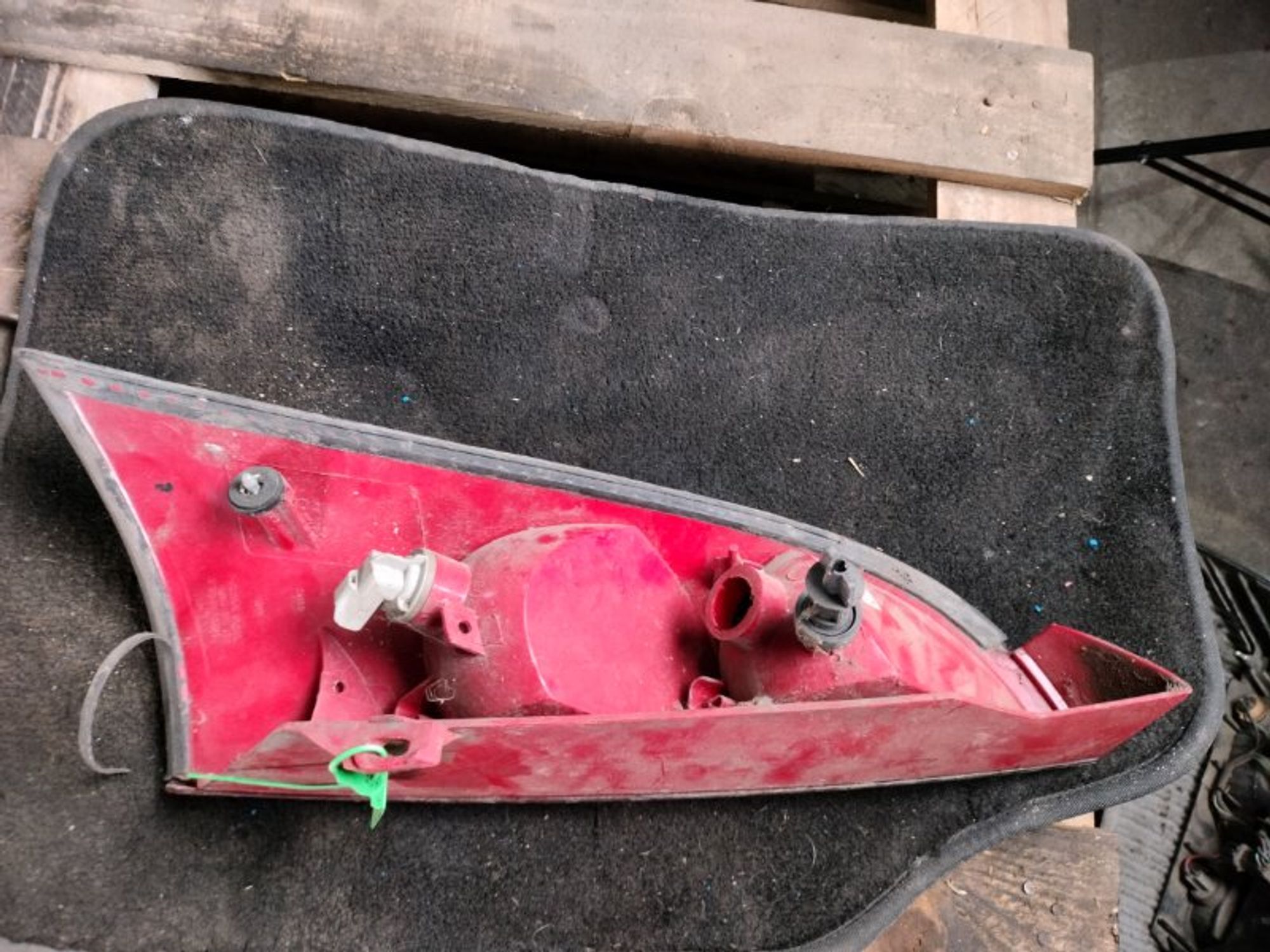 Фонарь задний левый Ford Focus 1 F9DA, 3000 рублей, Ростов-на-Дону