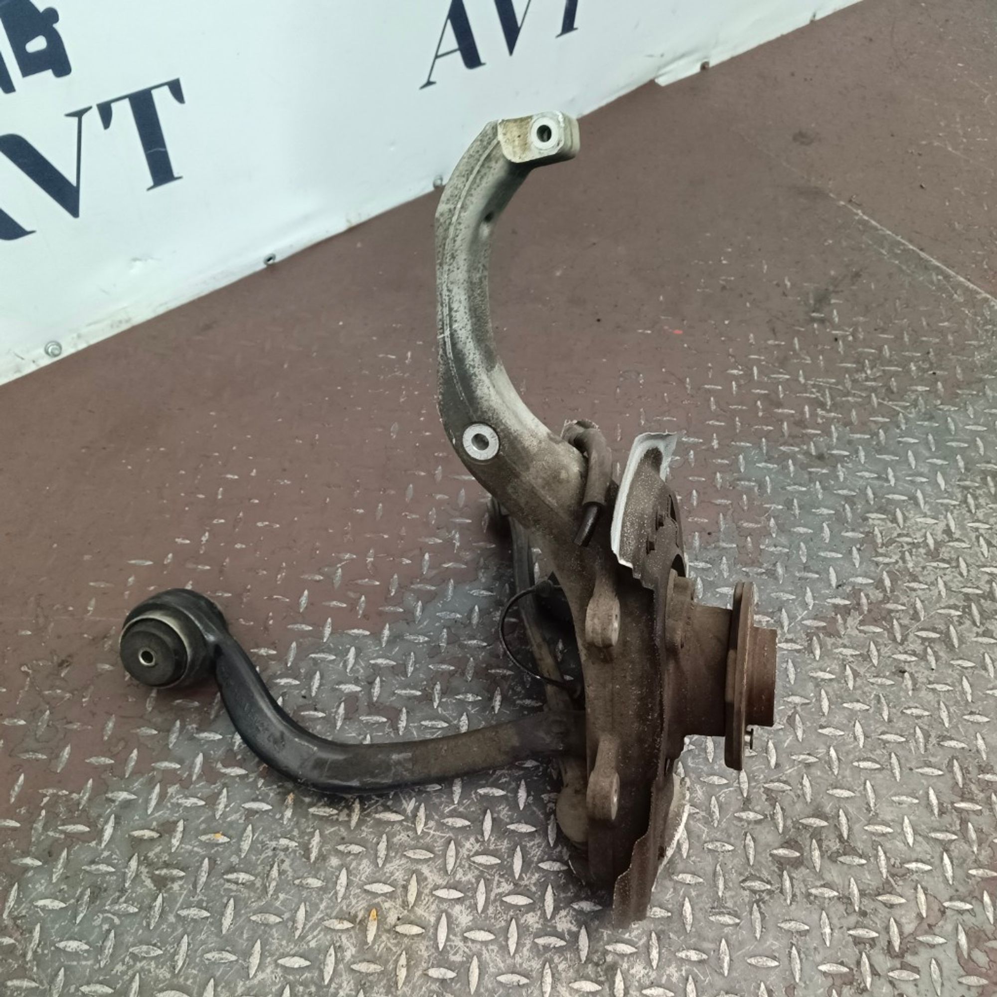 Кулак поворотный передний правый BMW X5 E70 M57D30, 10000 рублей, Ростов-на-Дону