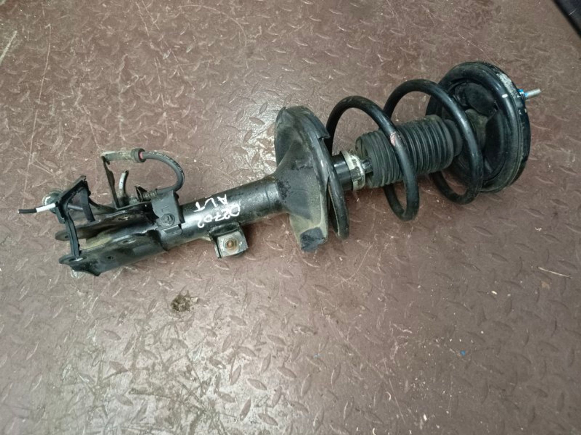 Стойка подвески передняя левая Mitsubishi, 7000 рублей, Ростов-на-Дону