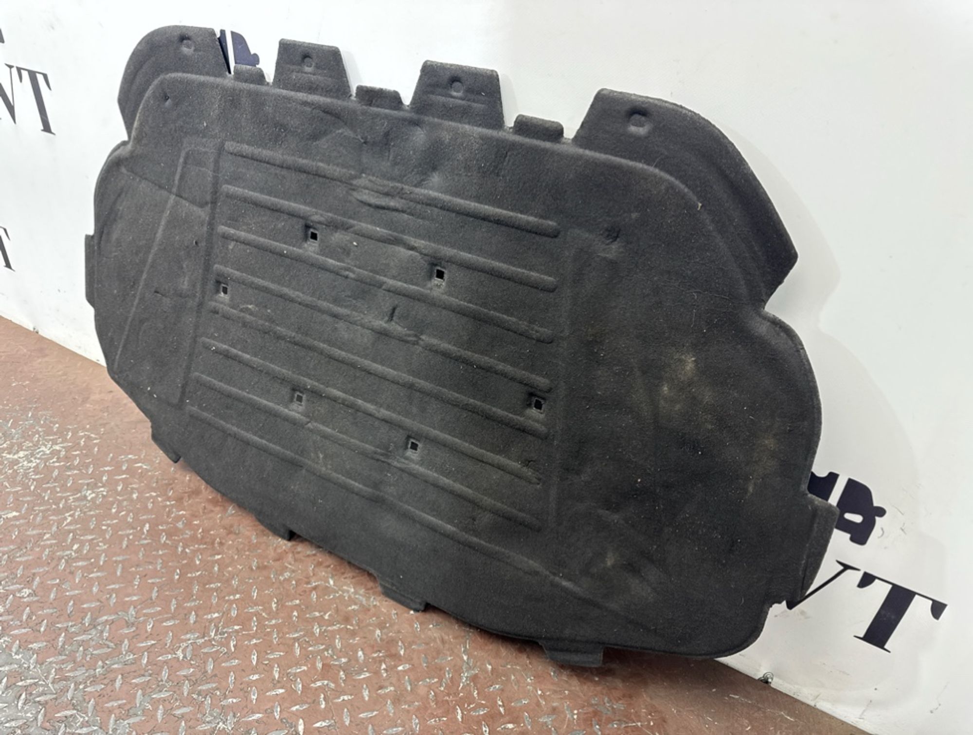 Обшивка капота Audi Q7 4L, 2500 рублей, Ростов-на-Дону