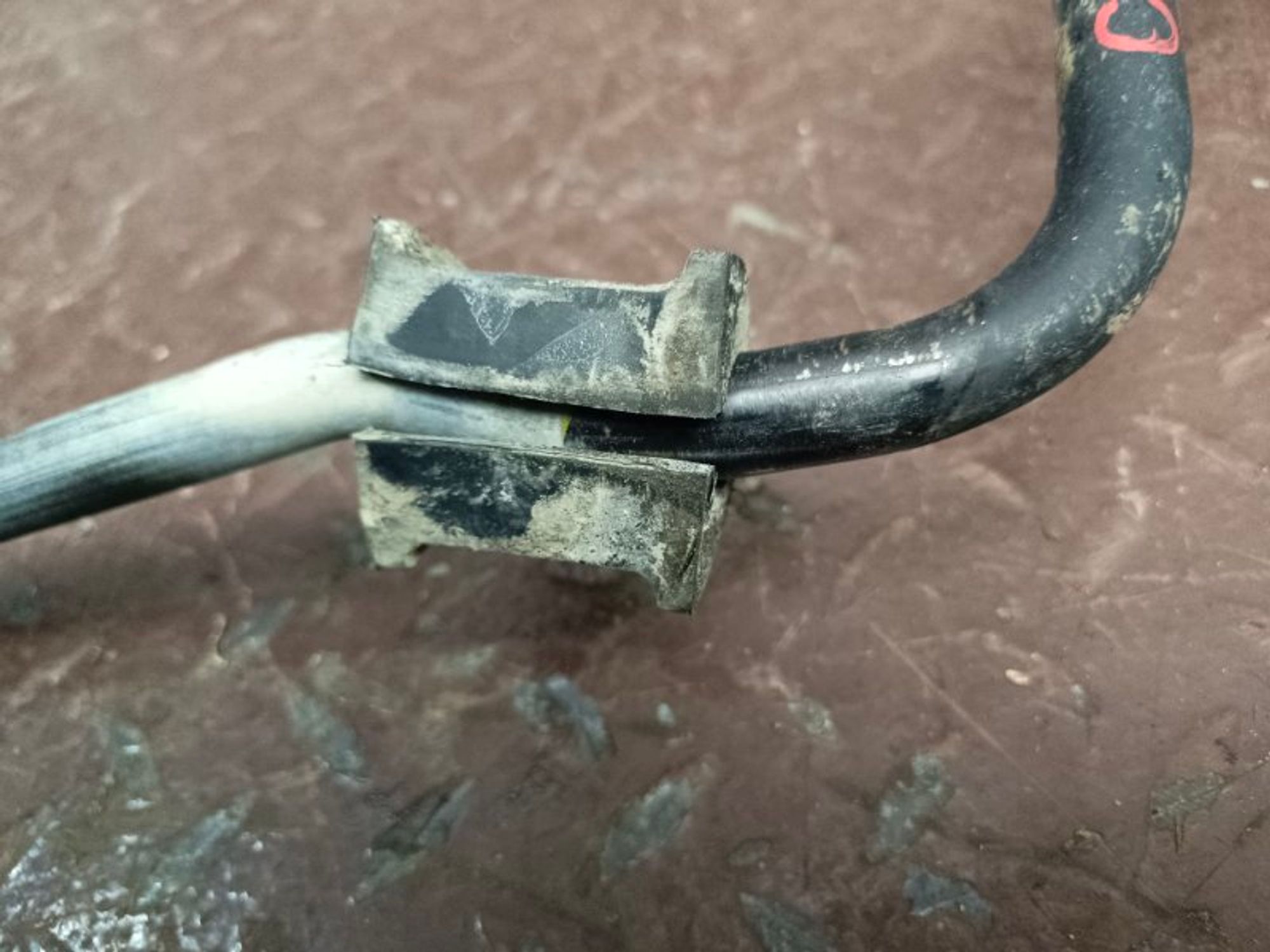 Стабилизатор поперечной устойчивости Mitsubishi, 2000 рублей, Ростов-на-Дону