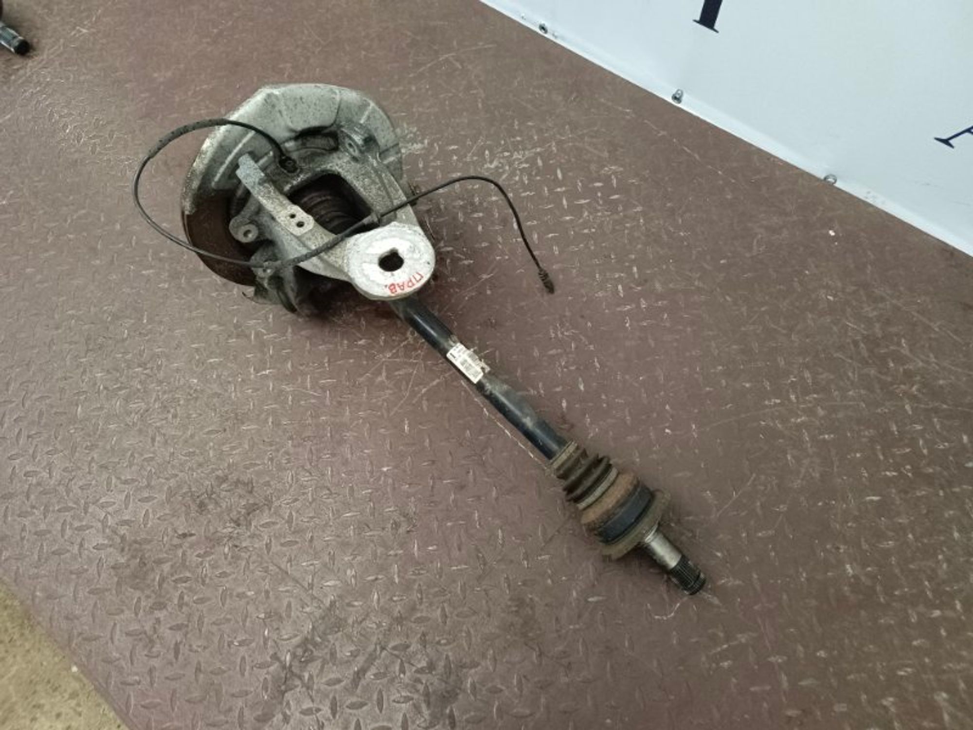 Кулак поворотный задний правый BMW X5 E70 N57D30B, 8000 рублей, Ростов-на-Дону