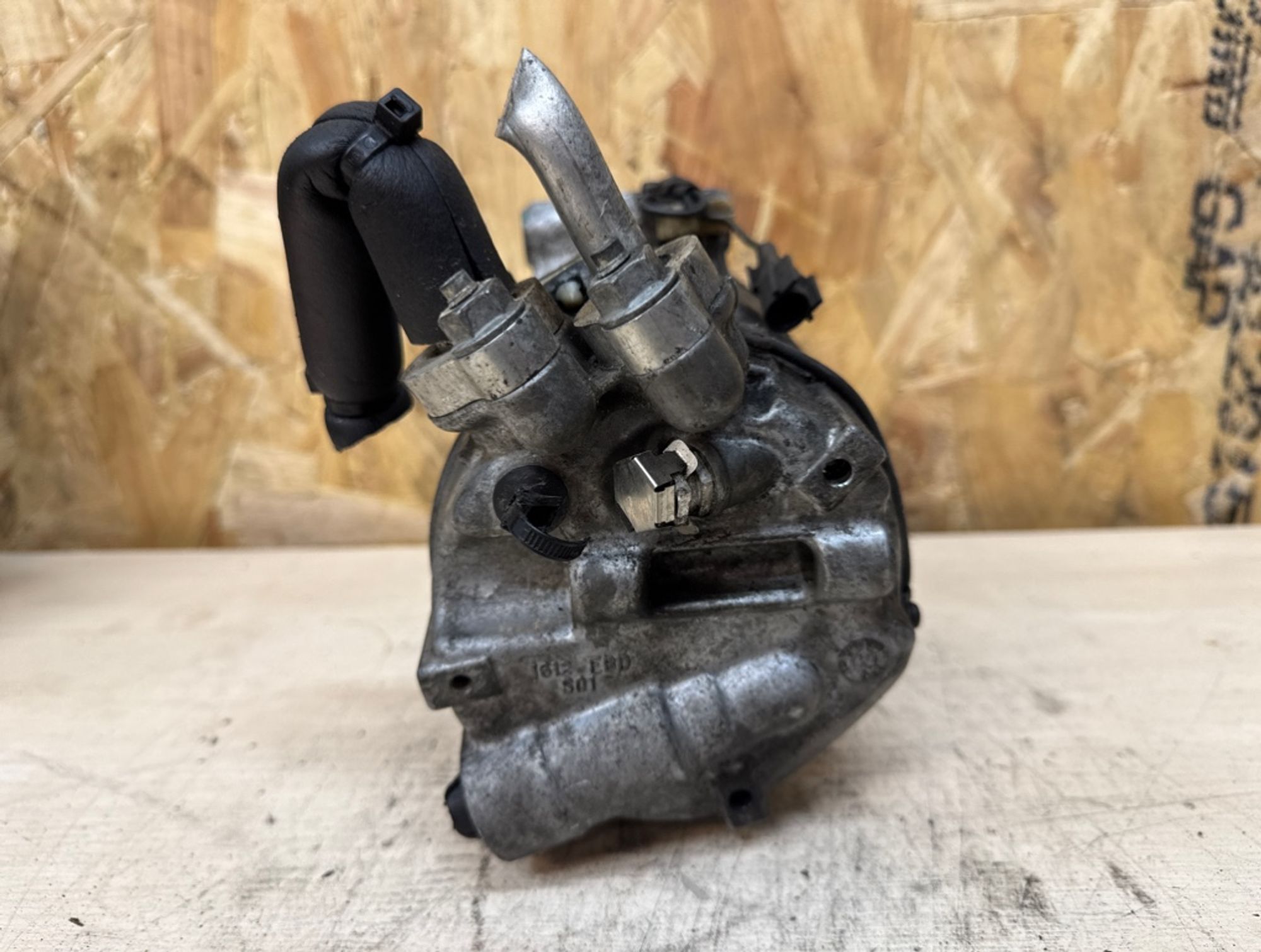 Компрессор кондиционера Jaguar XF 306DT, 16000 рублей, Ростов-на-Дону