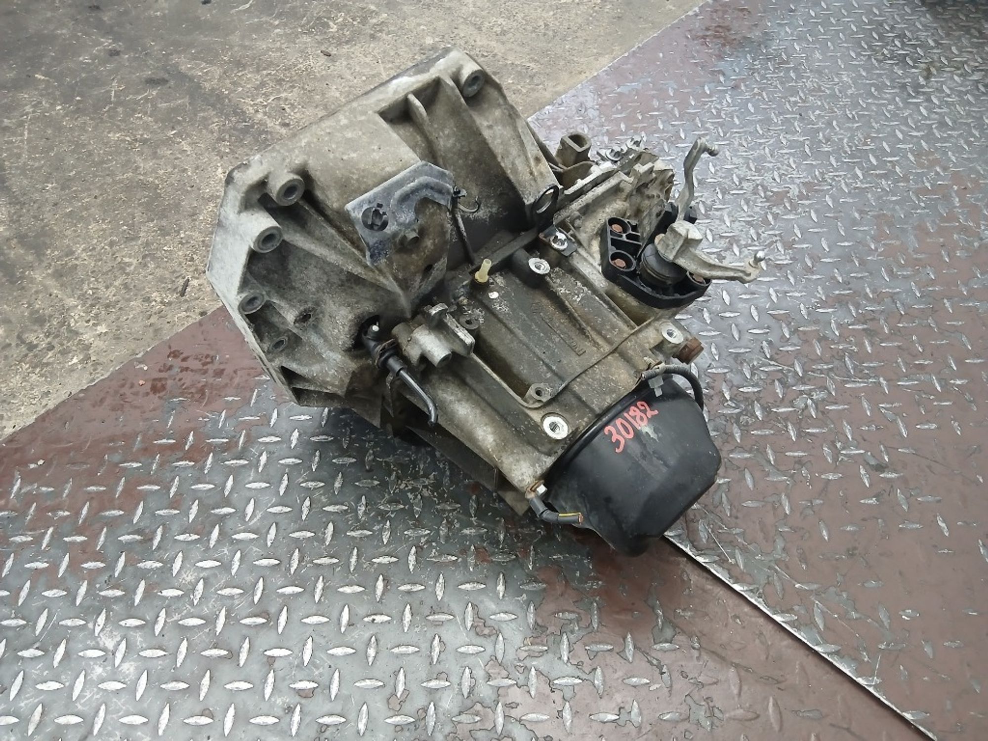 МКПП Nissan Qashqai HR16DE, 40000 рублей, Ростов-на-Дону