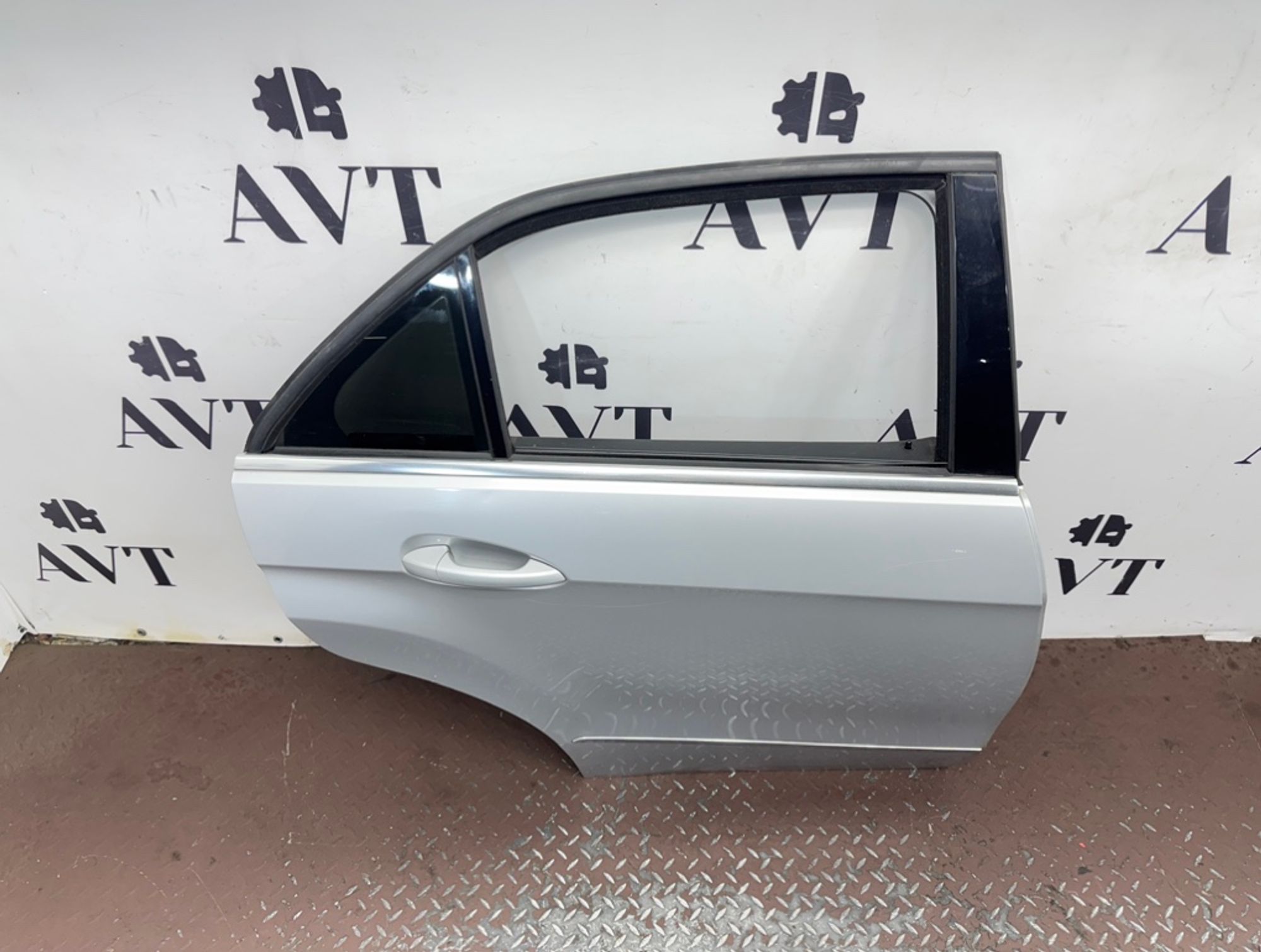 Дверь боковая задняя правая Mercedes-Benz E-Class, 25000 рублей, Ростов-на-Дону