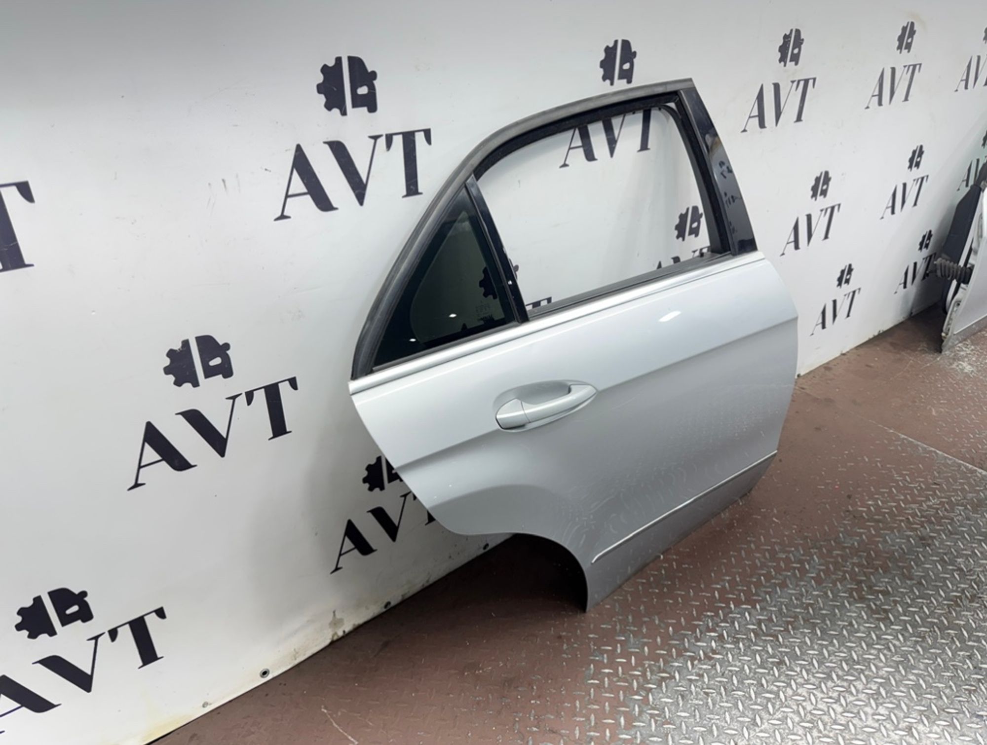 Дверь боковая задняя правая Mercedes-Benz E-Class, 25000 рублей, Ростов-на-Дону