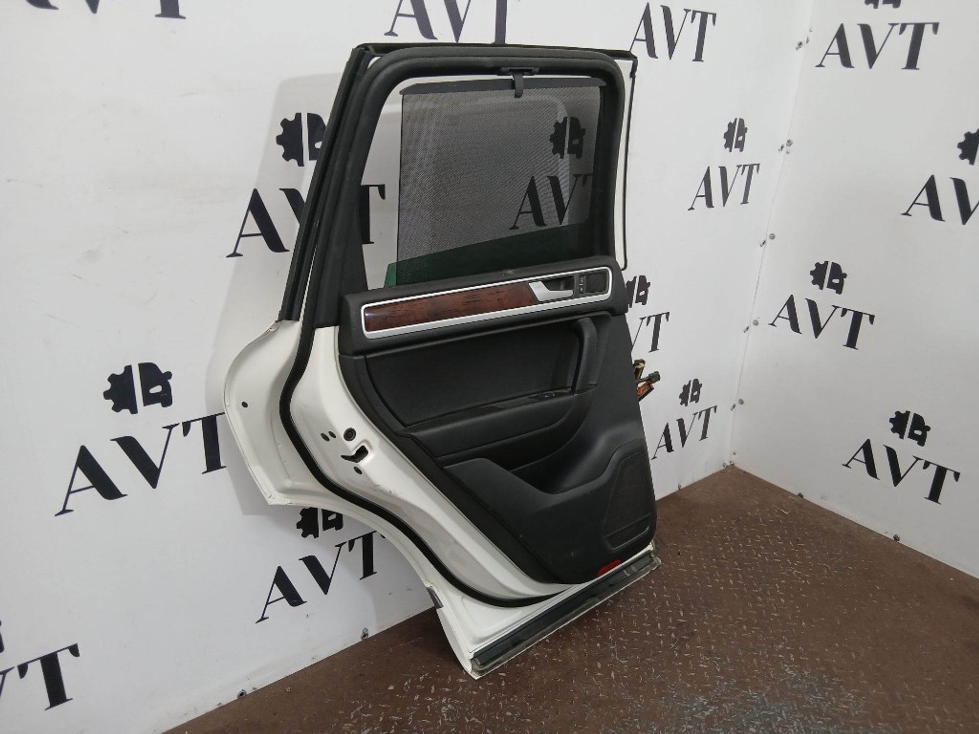 Дверь боковая задняя левая Volkswagen Touareg FL, 40000 рублей, Ростов-на-Дону