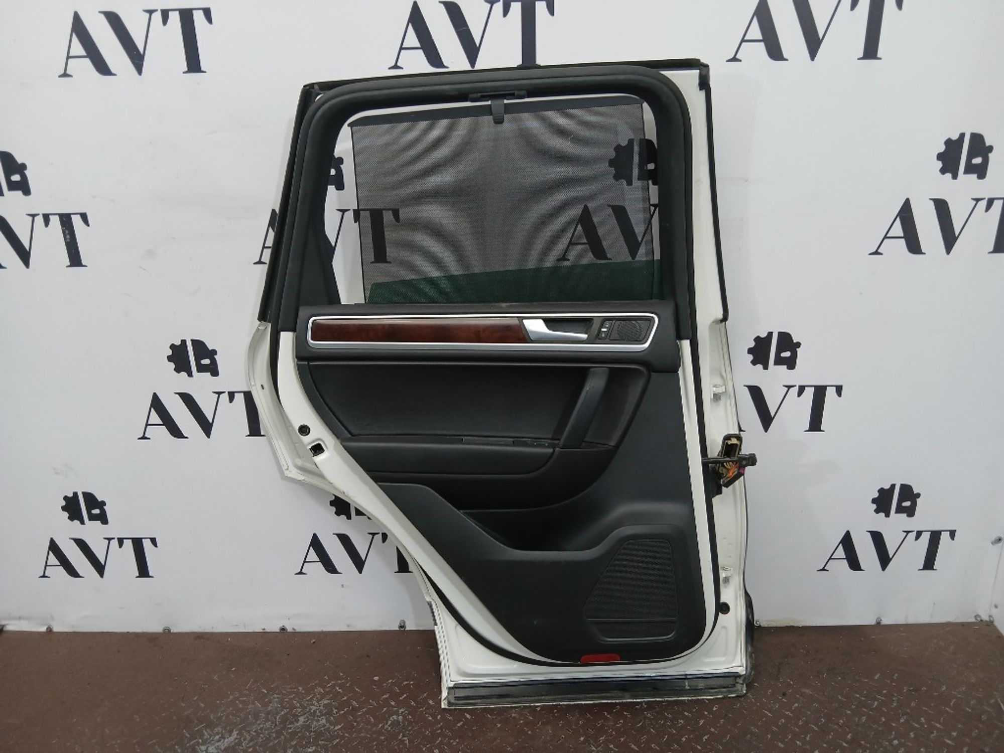 Дверь боковая задняя левая Volkswagen Touareg FL, 40000 рублей, Ростов-на-Дону