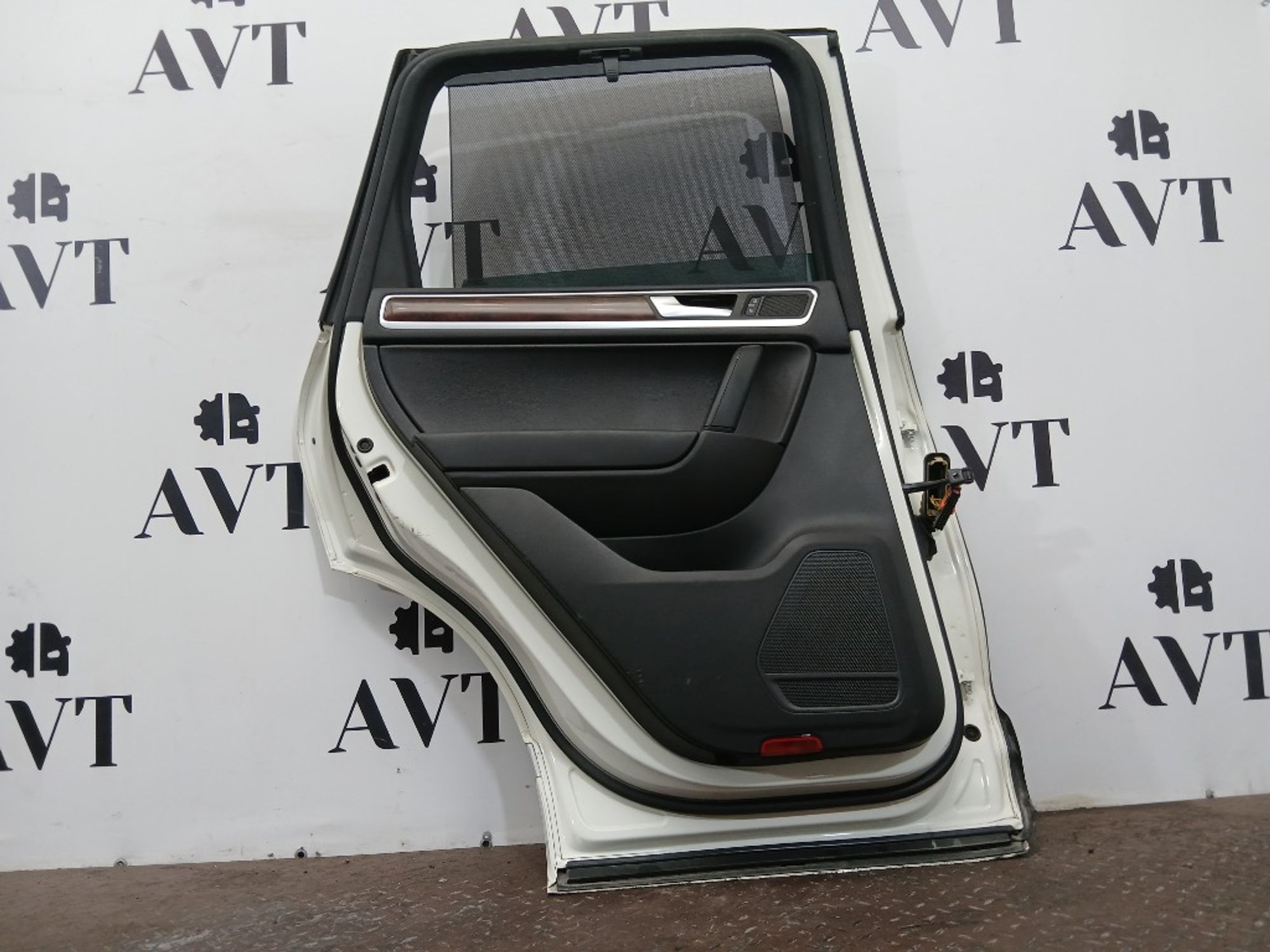 Дверь боковая задняя левая Volkswagen Touareg FL, 40000 рублей, Ростов-на-Дону