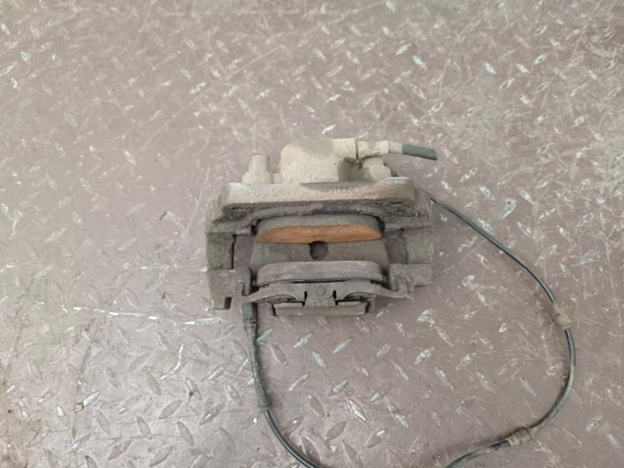 Суппорт тормозной передний левый BMW X5 E70, 4000 рублей, Ростов-на-Дону