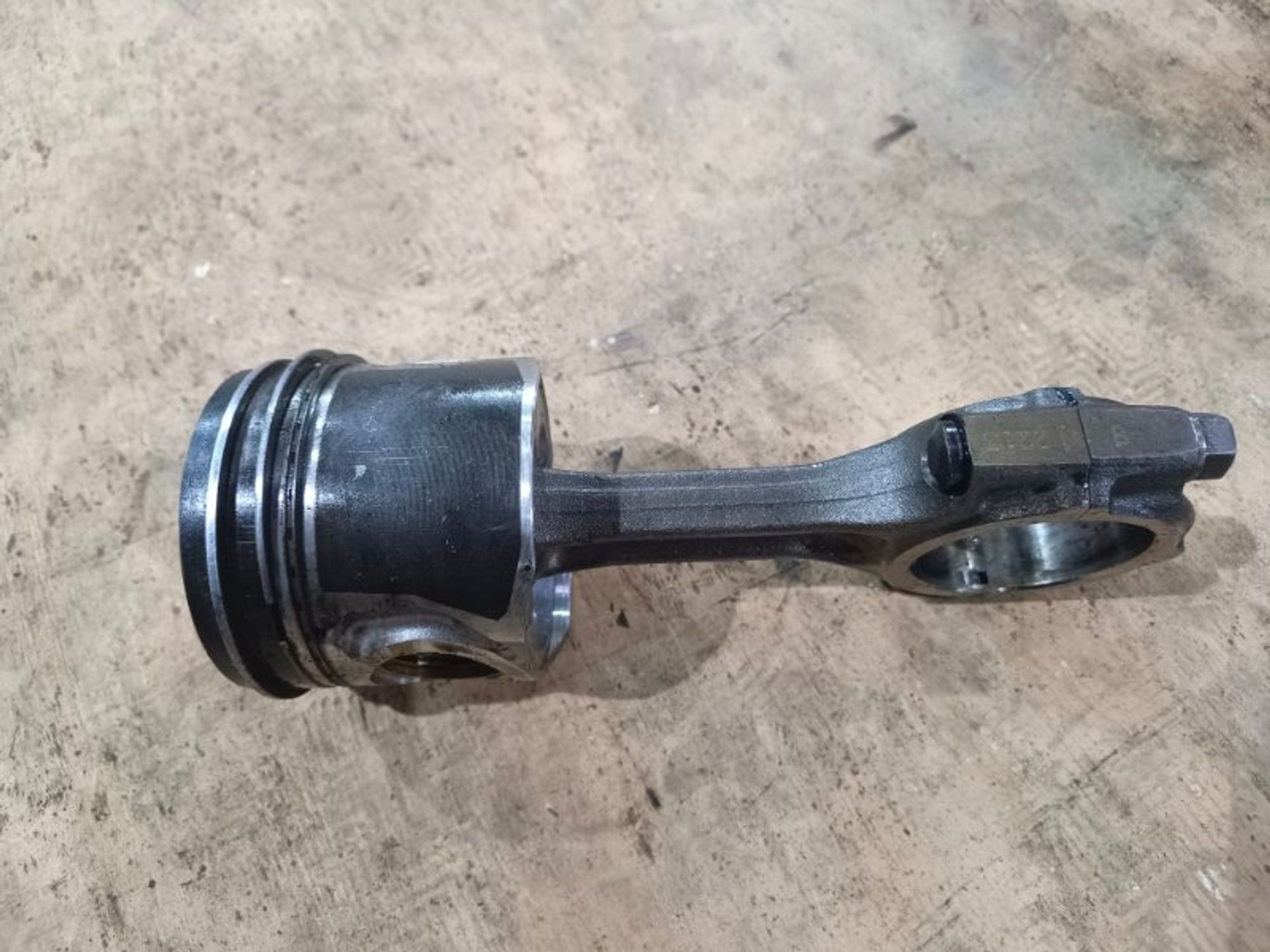 Поршень с шатуном Hyundai Grand Starex D4CB, 4000 рублей, Ростов-на-Дону