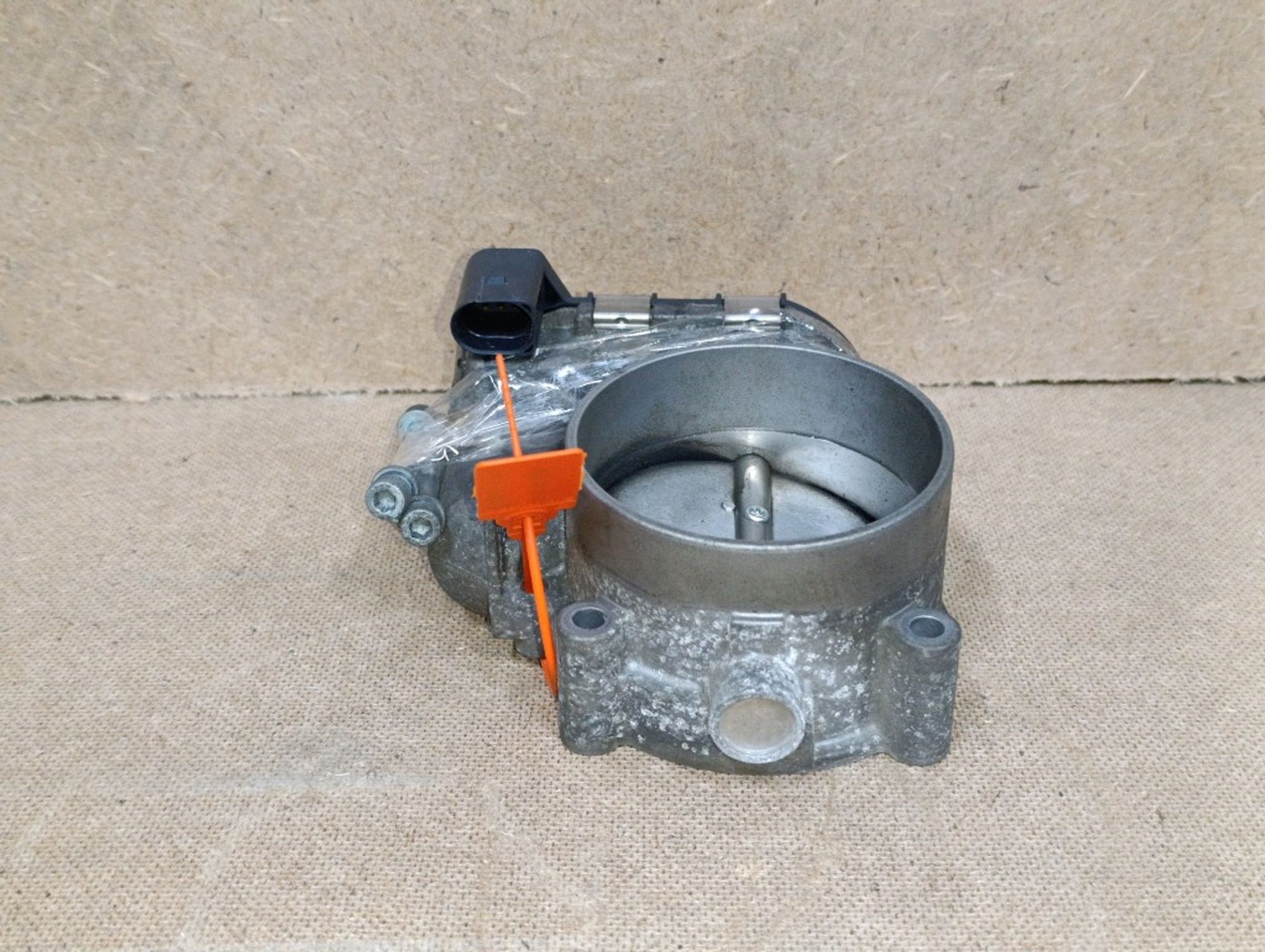 Дроссельная заслонка Volkswagen Touareg AXQ, 2000 рублей, Ростов-на-Дону