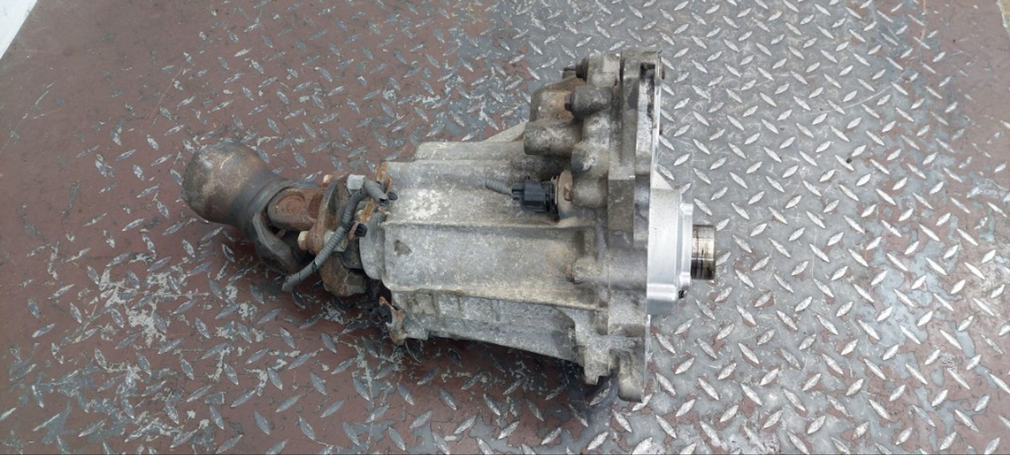 Раздаточная коробка Infinity FX VQ35HR, 23000 рублей, Ростов-на-Дону