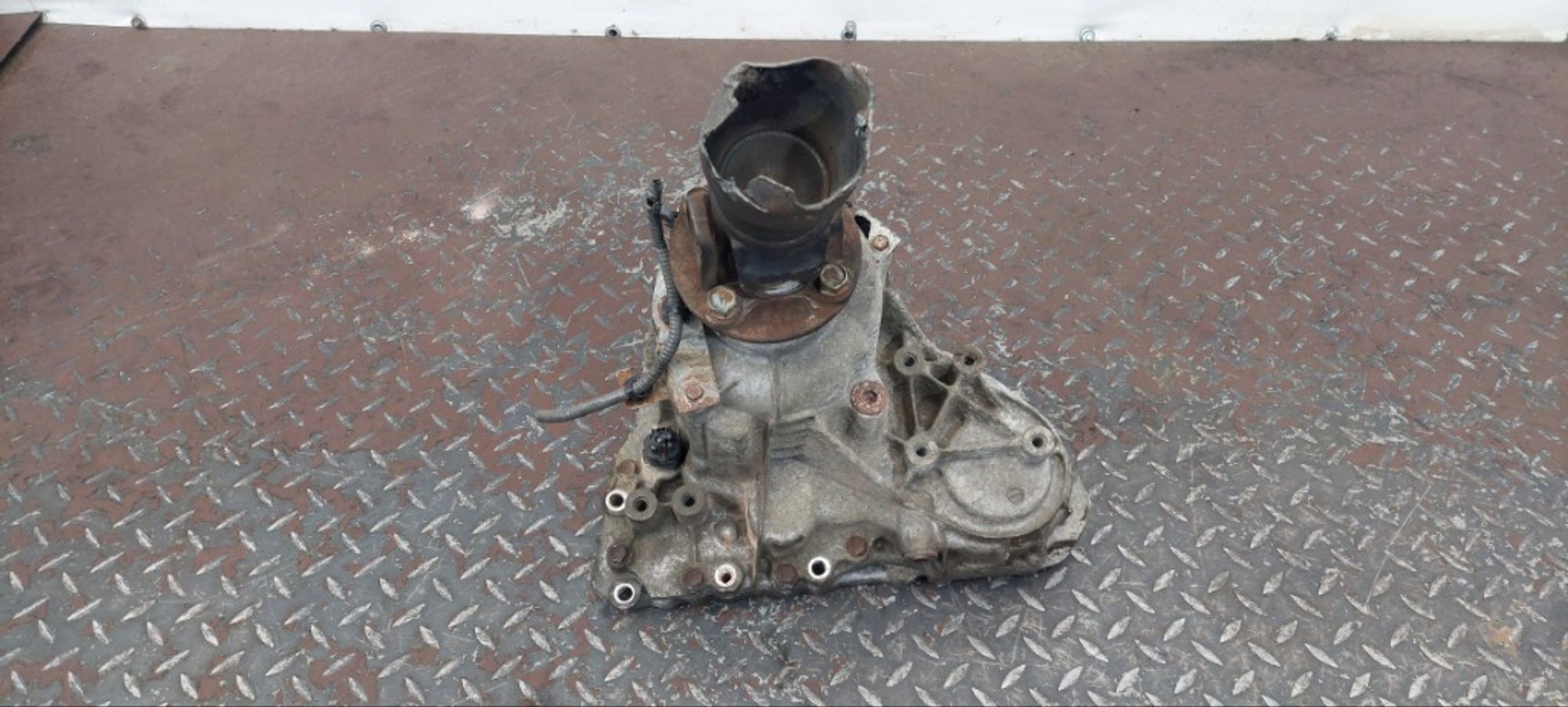 Раздаточная коробка Infinity FX VQ35HR, 23000 рублей, Ростов-на-Дону