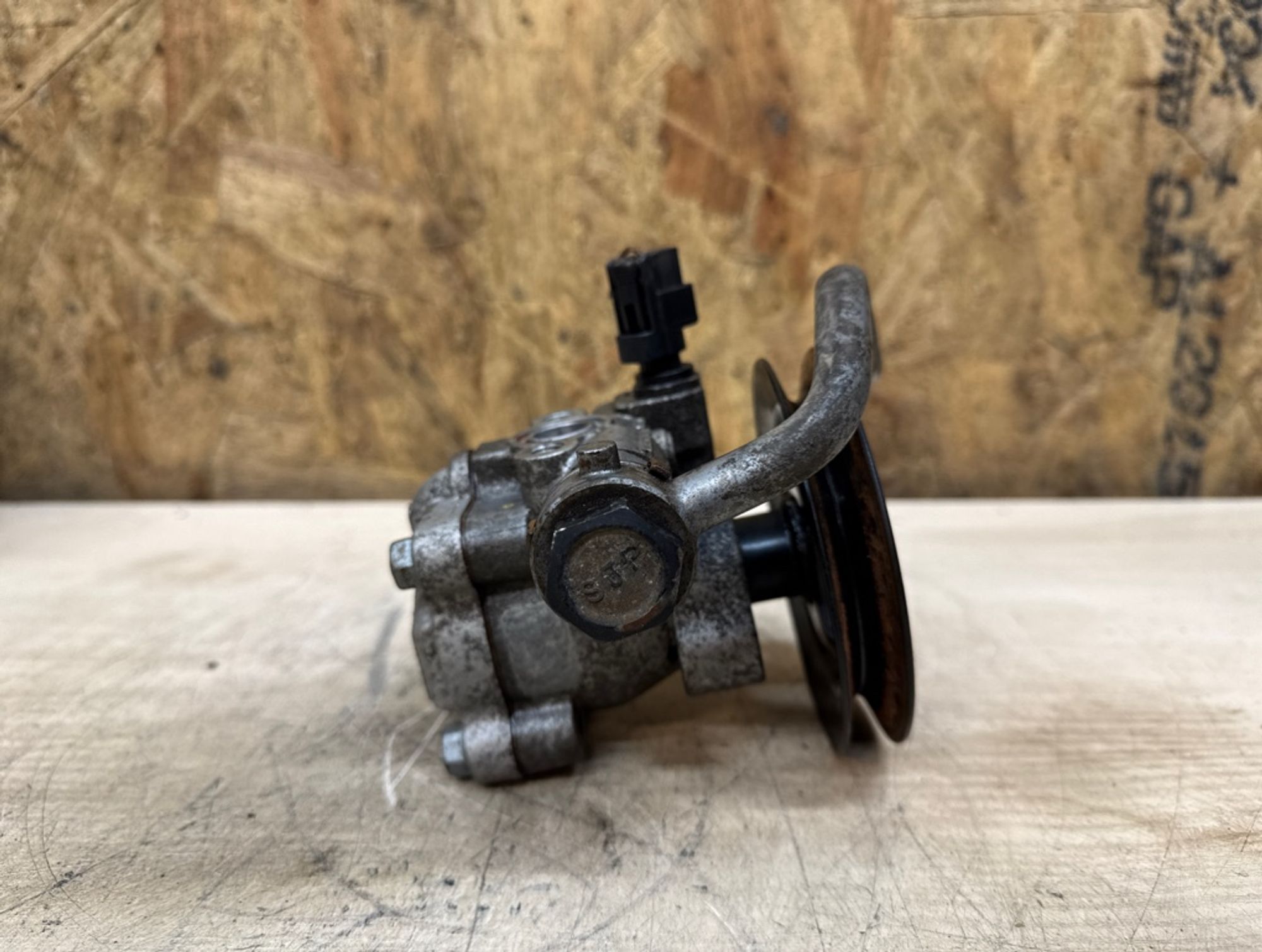 Насос гидроусилителя руля KIA Rio 2 G4EE, 3000 рублей, Ростов-на-Дону