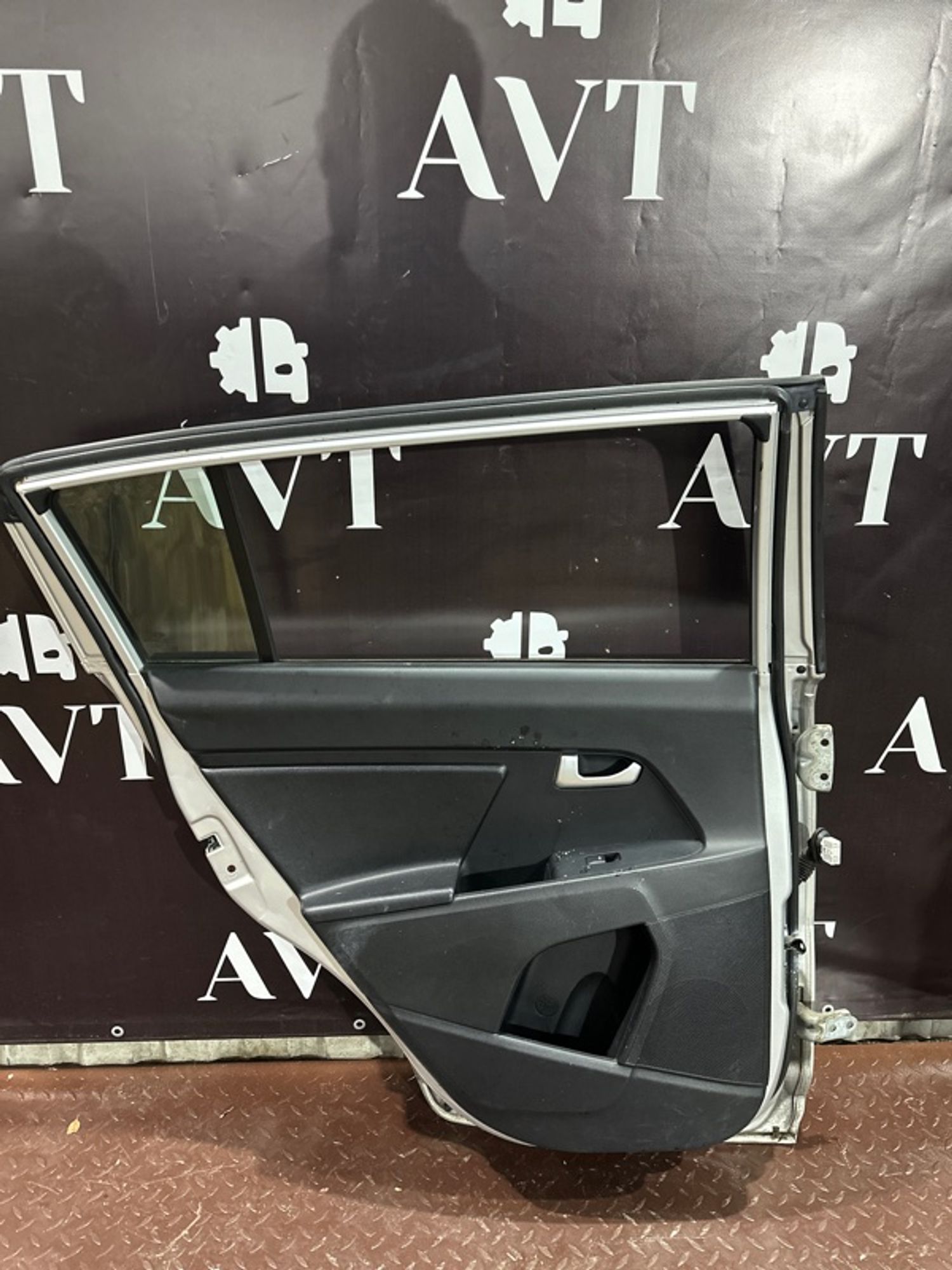 Дверь боковая задняя левая KIA Sportage 3, 35000 рублей, Ростов-на-Дону