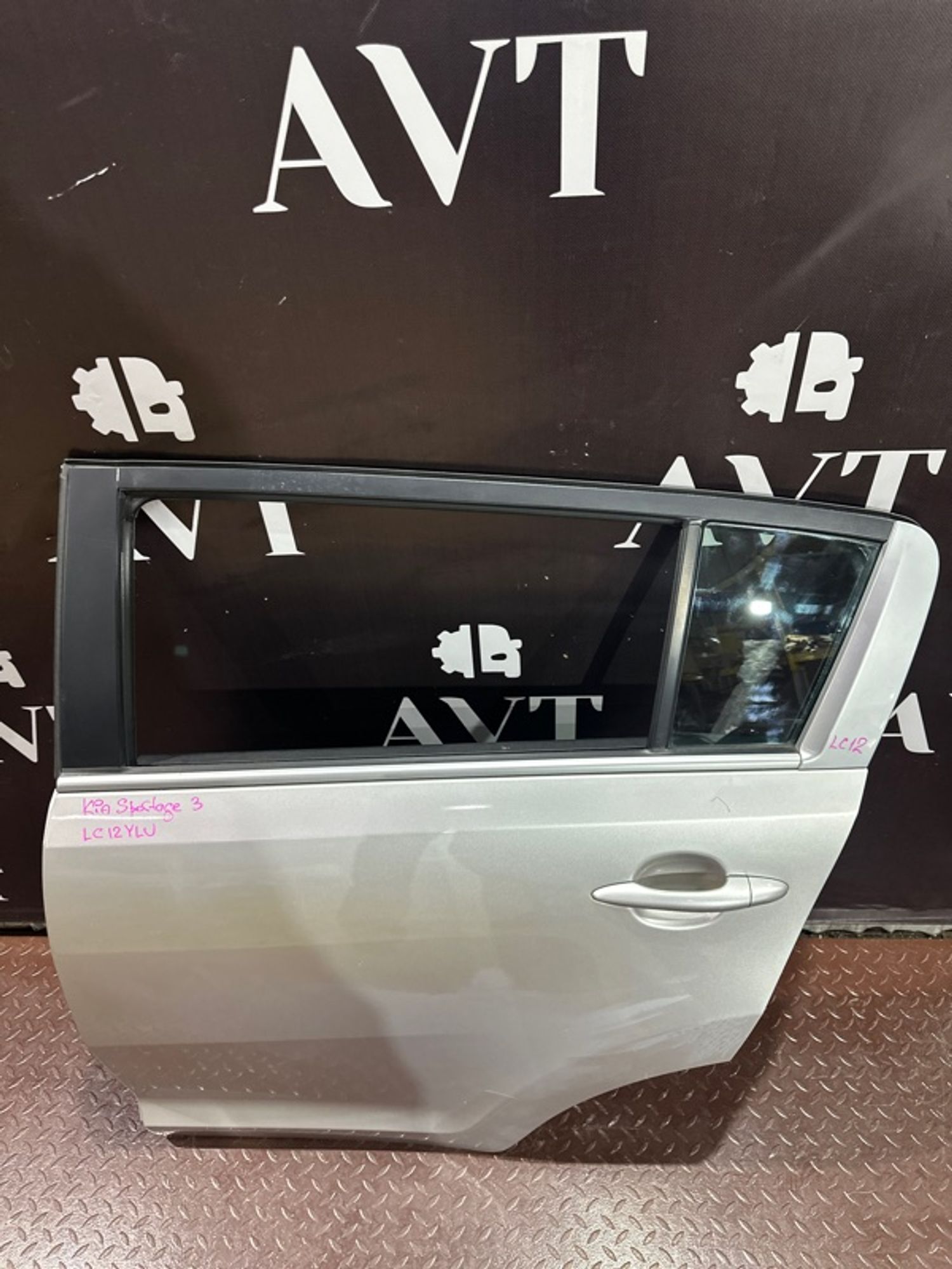 Дверь боковая задняя левая KIA Sportage 3, 35000 рублей, Ростов-на-Дону