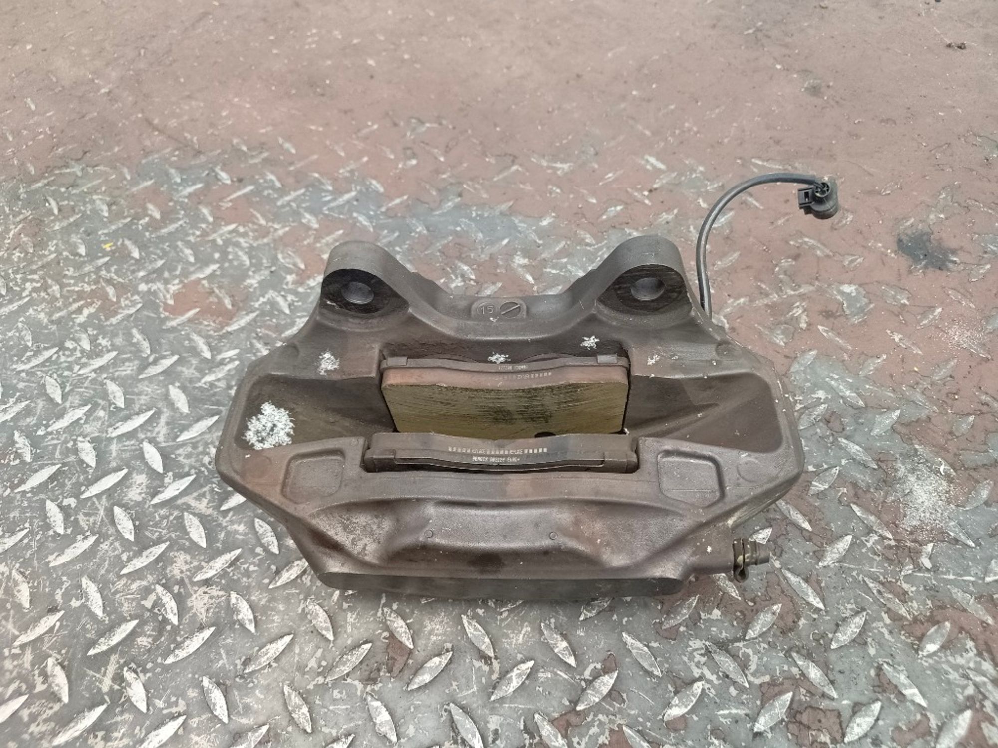 Суппорт тормозной передний правый Volkswagen, 10000 рублей, Ростов-на-Дону