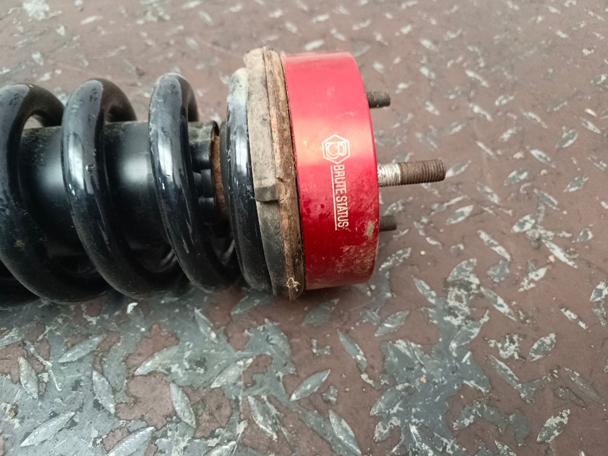 Стойка подвески передняя Nissan Navara YD25DDTI, 5000 рублей, Ростов-на-Дону