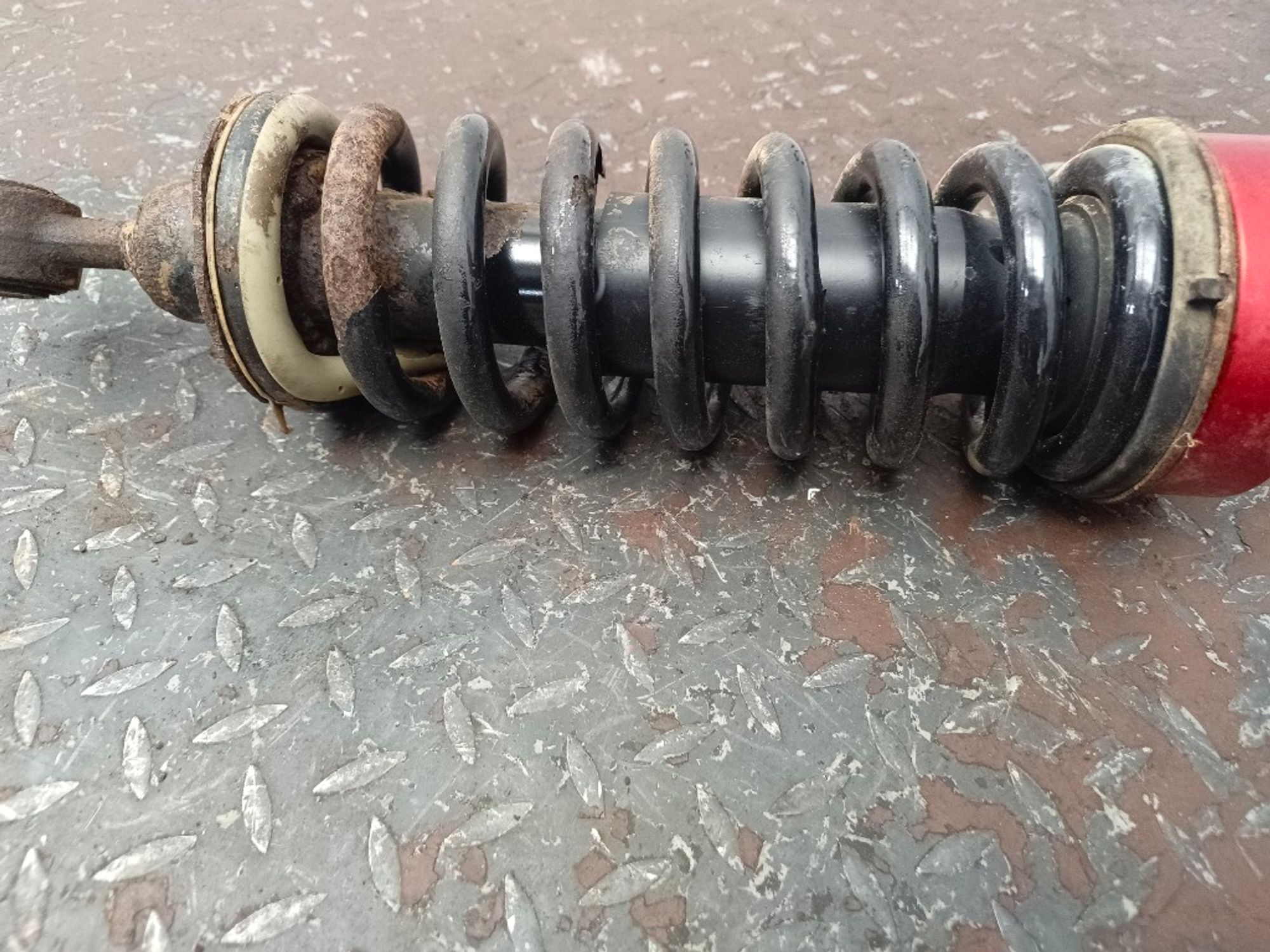 Стойка подвески передняя Nissan Navara YD25DDTI, 5000 рублей, Ростов-на-Дону