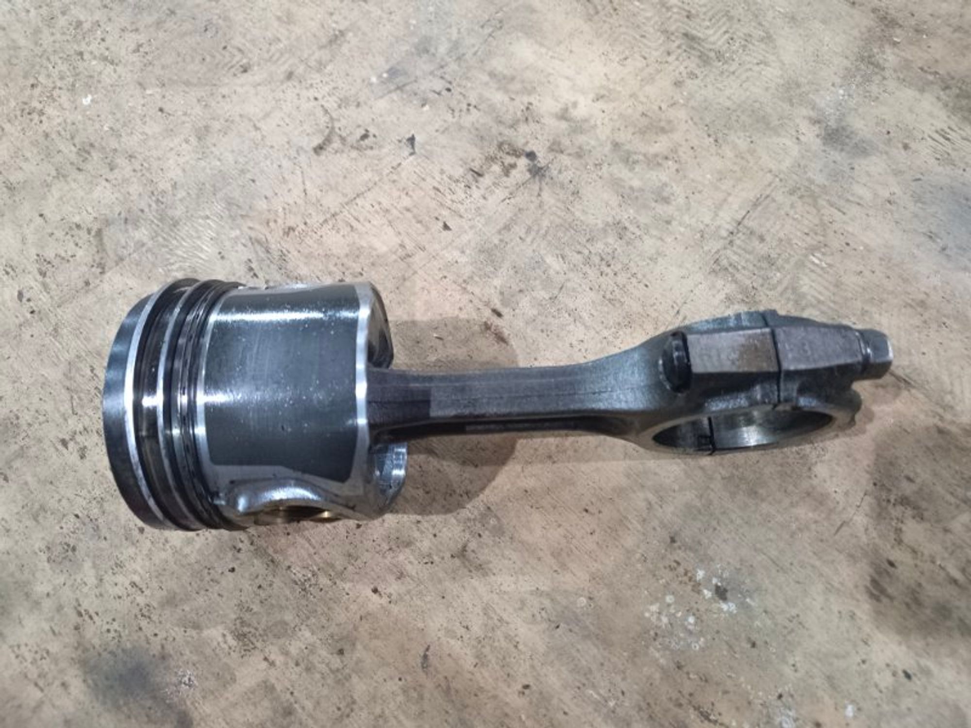 Поршень с шатуном Hyundai Grand Starex D4CB, 4000 рублей, Ростов-на-Дону