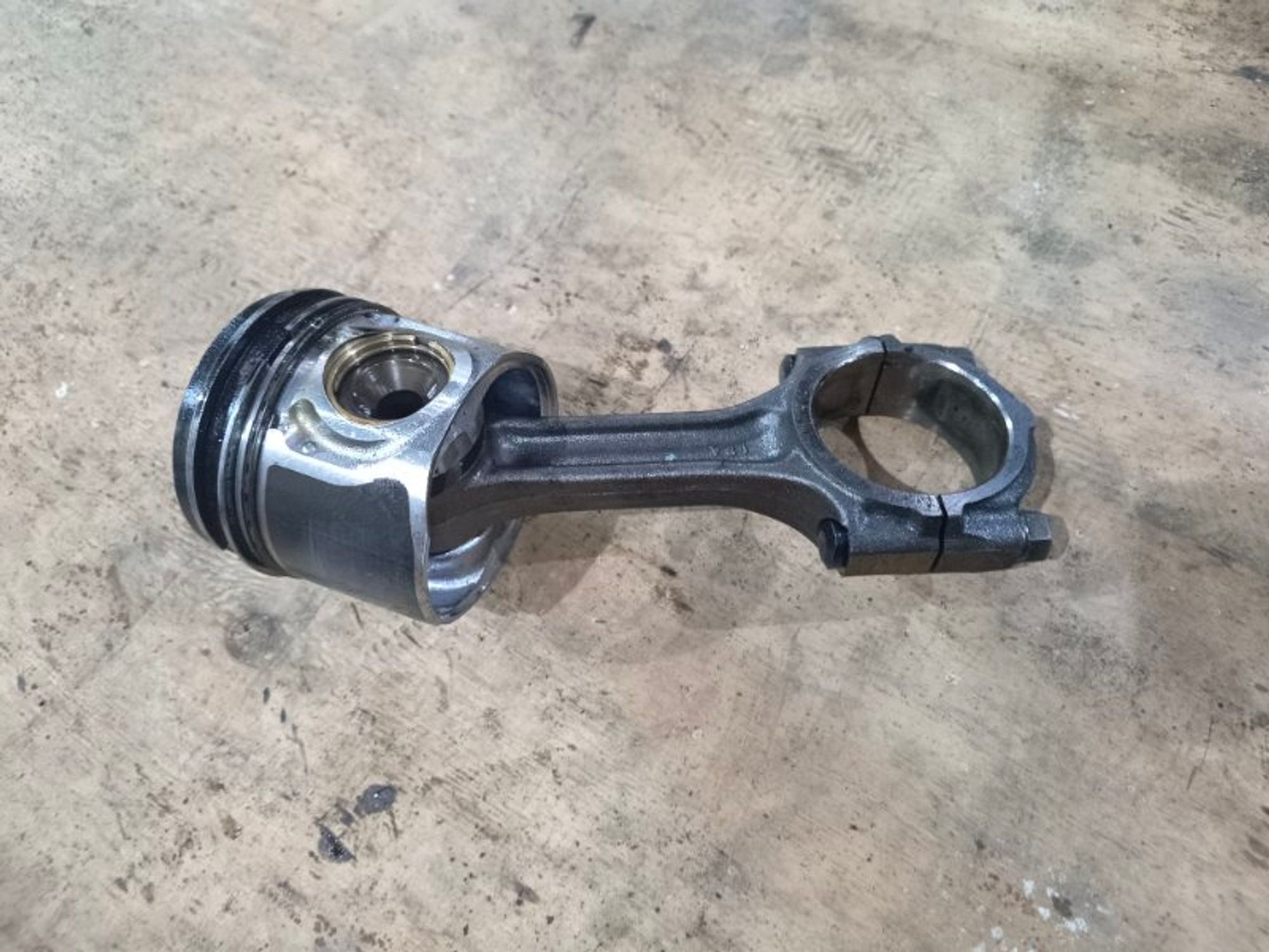 Поршень с шатуном Hyundai Grand Starex D4CB, 4000 рублей, Ростов-на-Дону