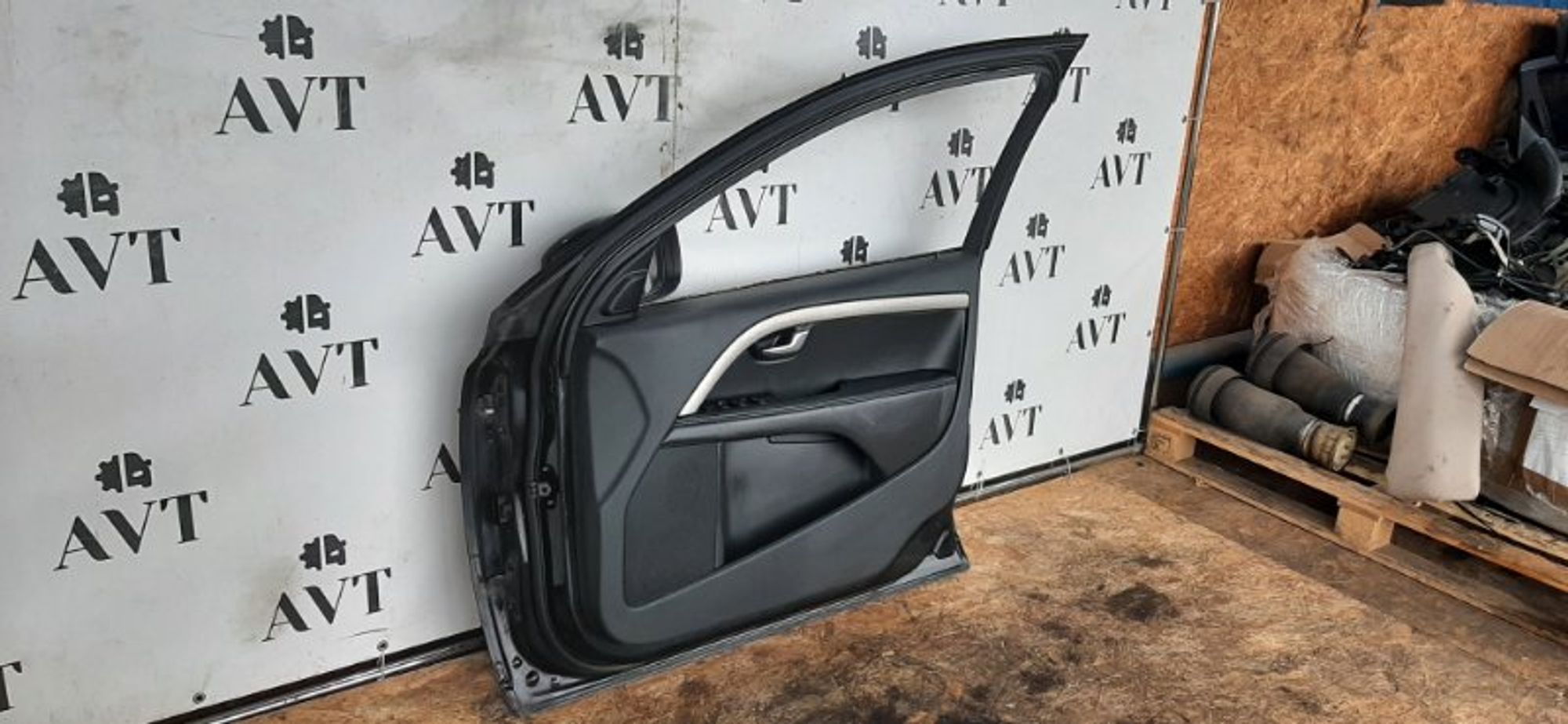 Дверь боковая передняя правая Volvo XC70, 20000 рублей, Ростов-на-Дону