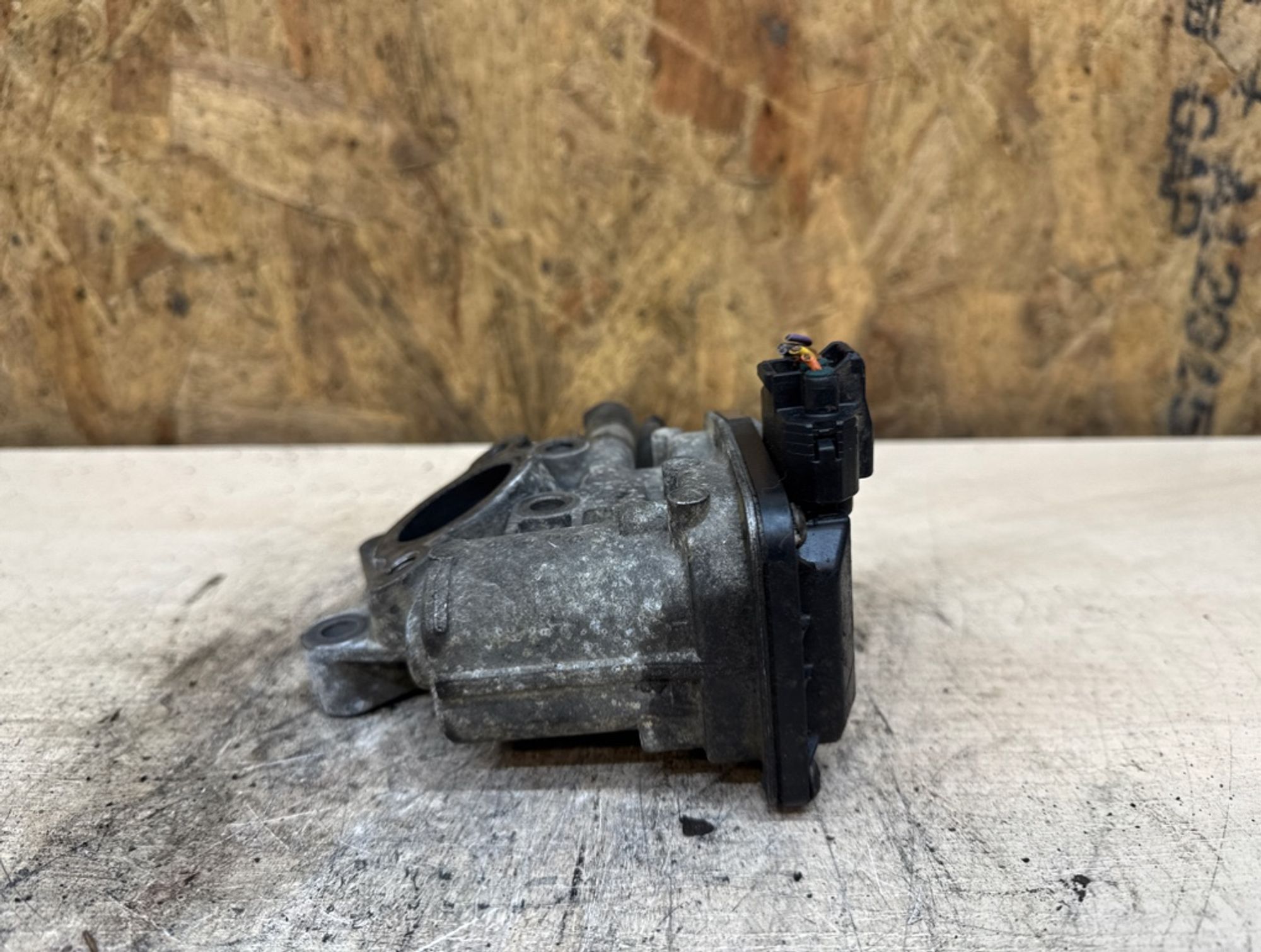 Дроссельная заслонка Nissan Navara YD25DDTI, 2000 рублей, Ростов-на-Дону