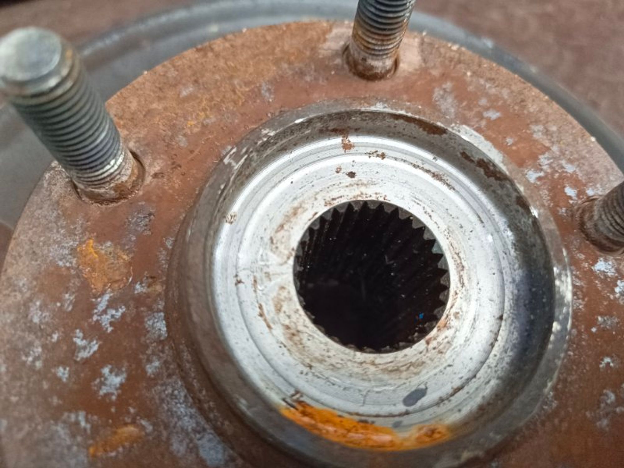 Кулак поворотный передний левый Mitsubishi, 3000 рублей, Ростов-на-Дону