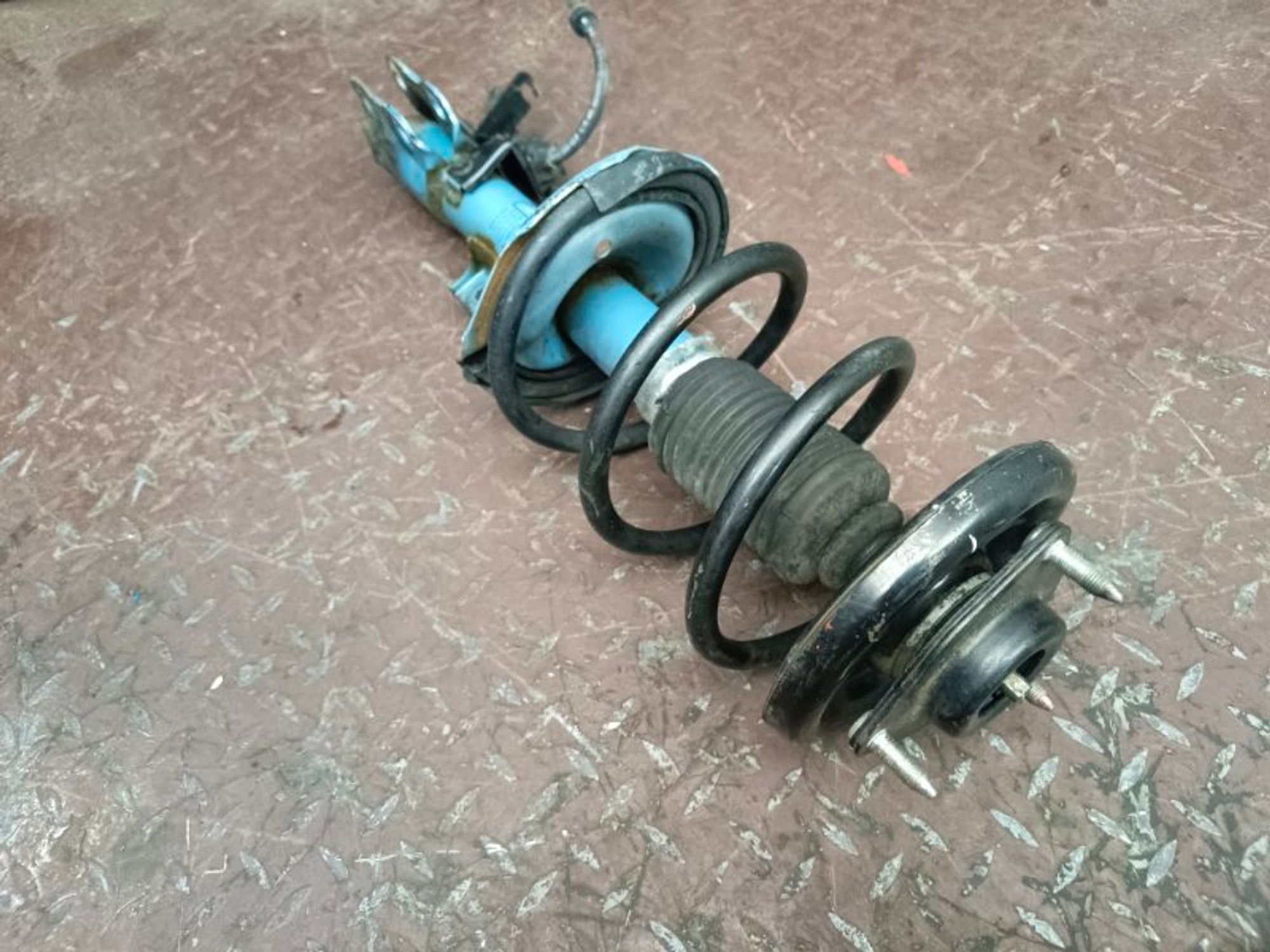 Стойка подвески передняя левая Mitsubishi, 7000 рублей, Ростов-на-Дону