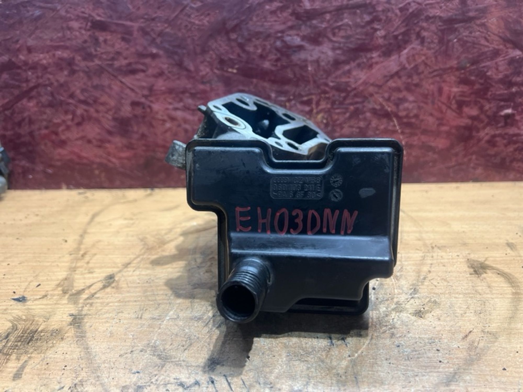 Корпус масляного фильтра Audi A4 B6 AWA, 2000 рублей, Ростов-на-Дону