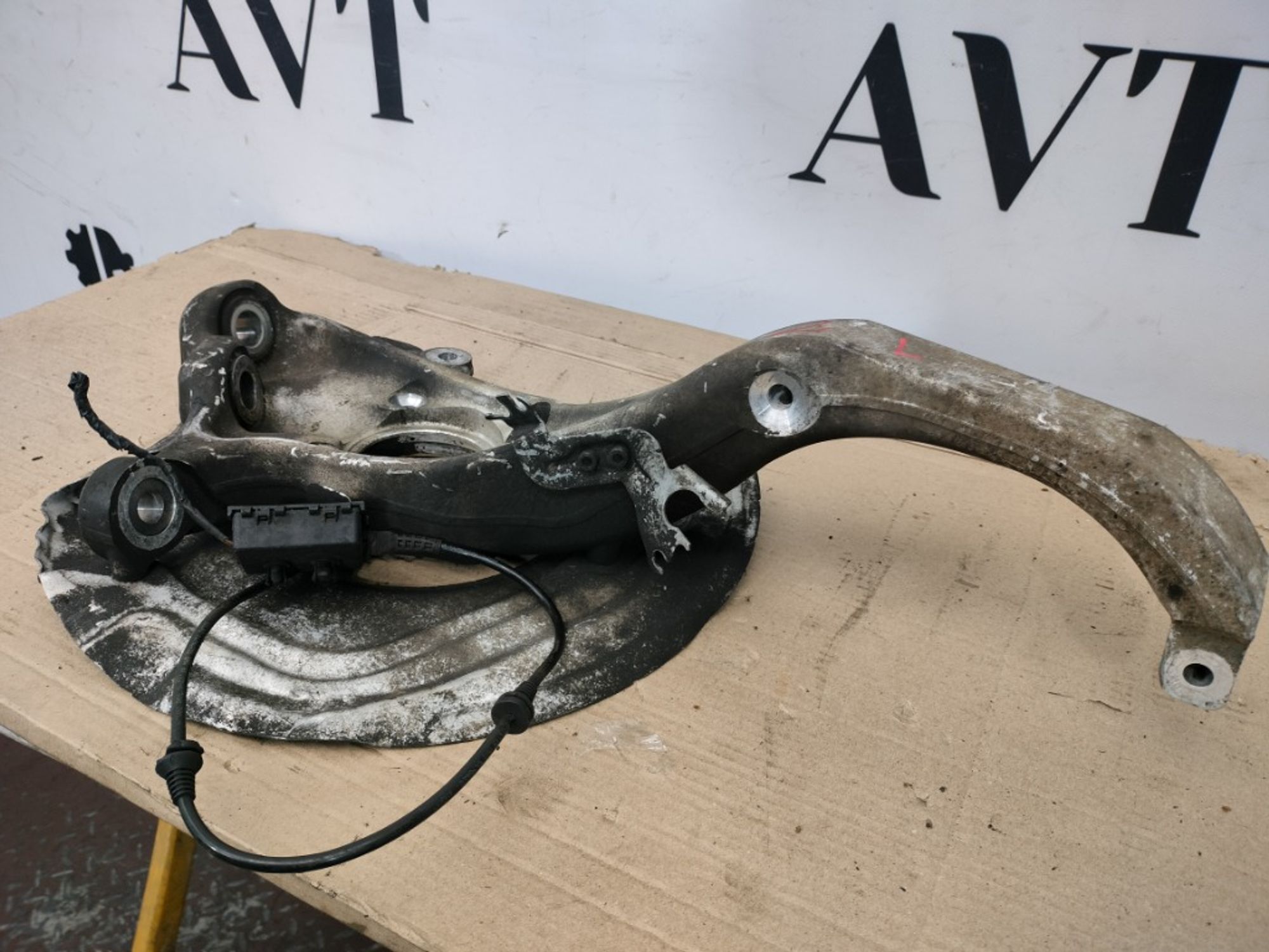 Кулак поворотный передний левый BMW X5 E70, 5000 рублей, Ростов-на-Дону