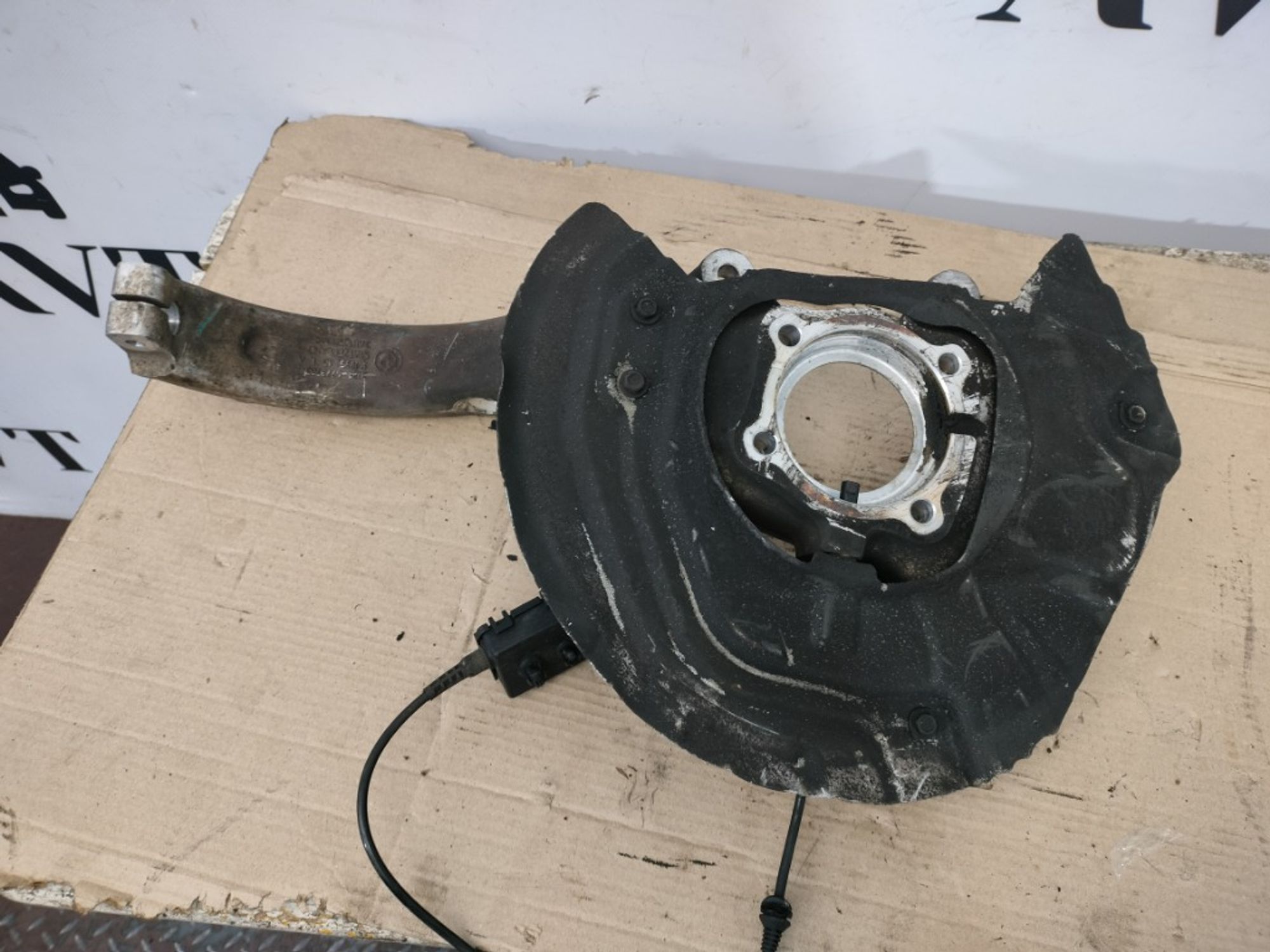 Кулак поворотный передний левый BMW X5 E70, 5000 рублей, Ростов-на-Дону