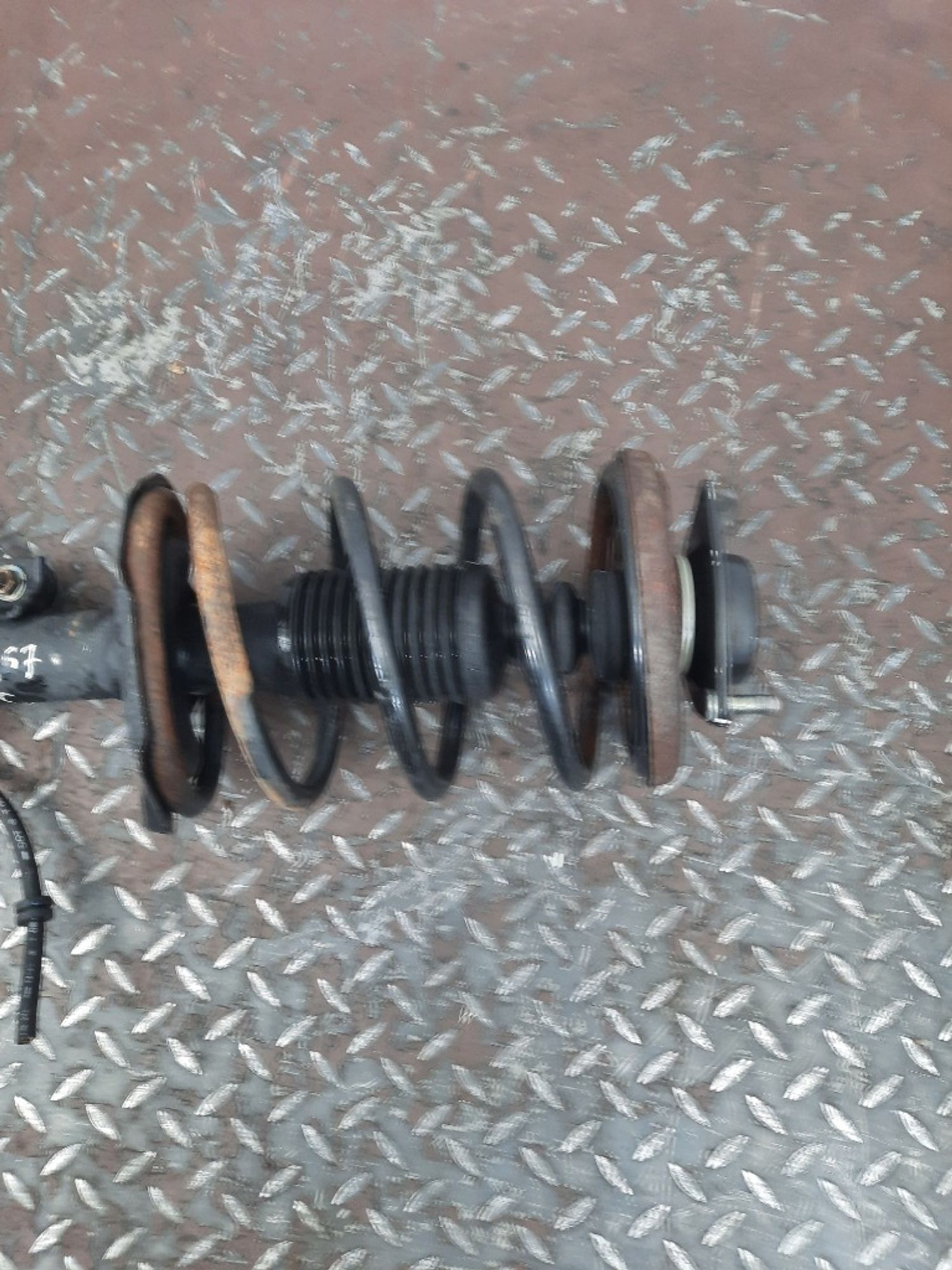 Стойка подвески передняя левая Mitsubishi, 7000 рублей, Ростов-на-Дону